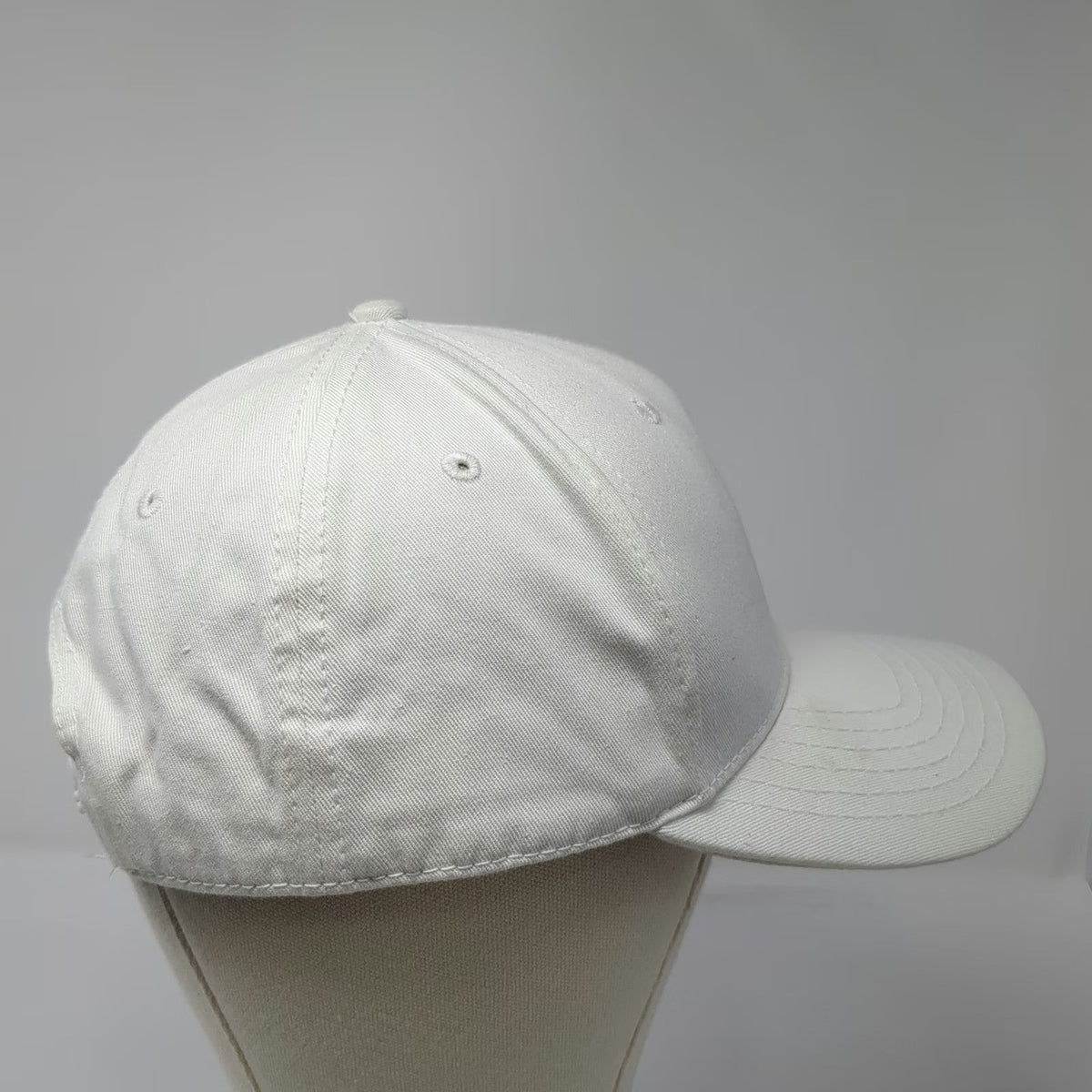 Headstart White Snapback Hat One Size City Skyline Horse Embroidered Cotton