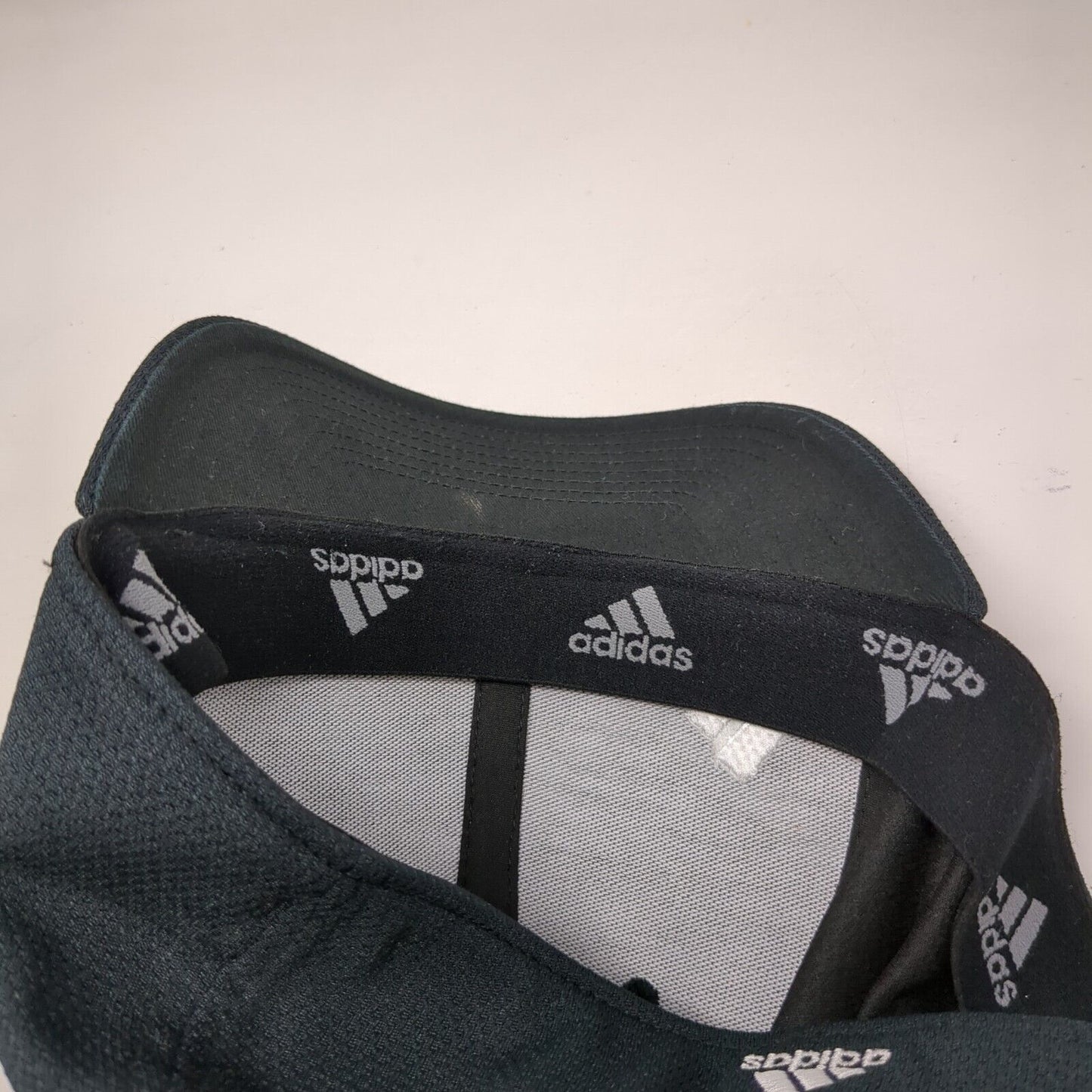 Adidas Fitted Hat Black Size L/XL A-Flex Embroidered Vented Holes 6 Panel