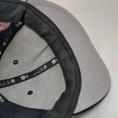 New Era Men's Snapback Hat Blue OSFM Embroidered New York Yankees Logo 9Fifty