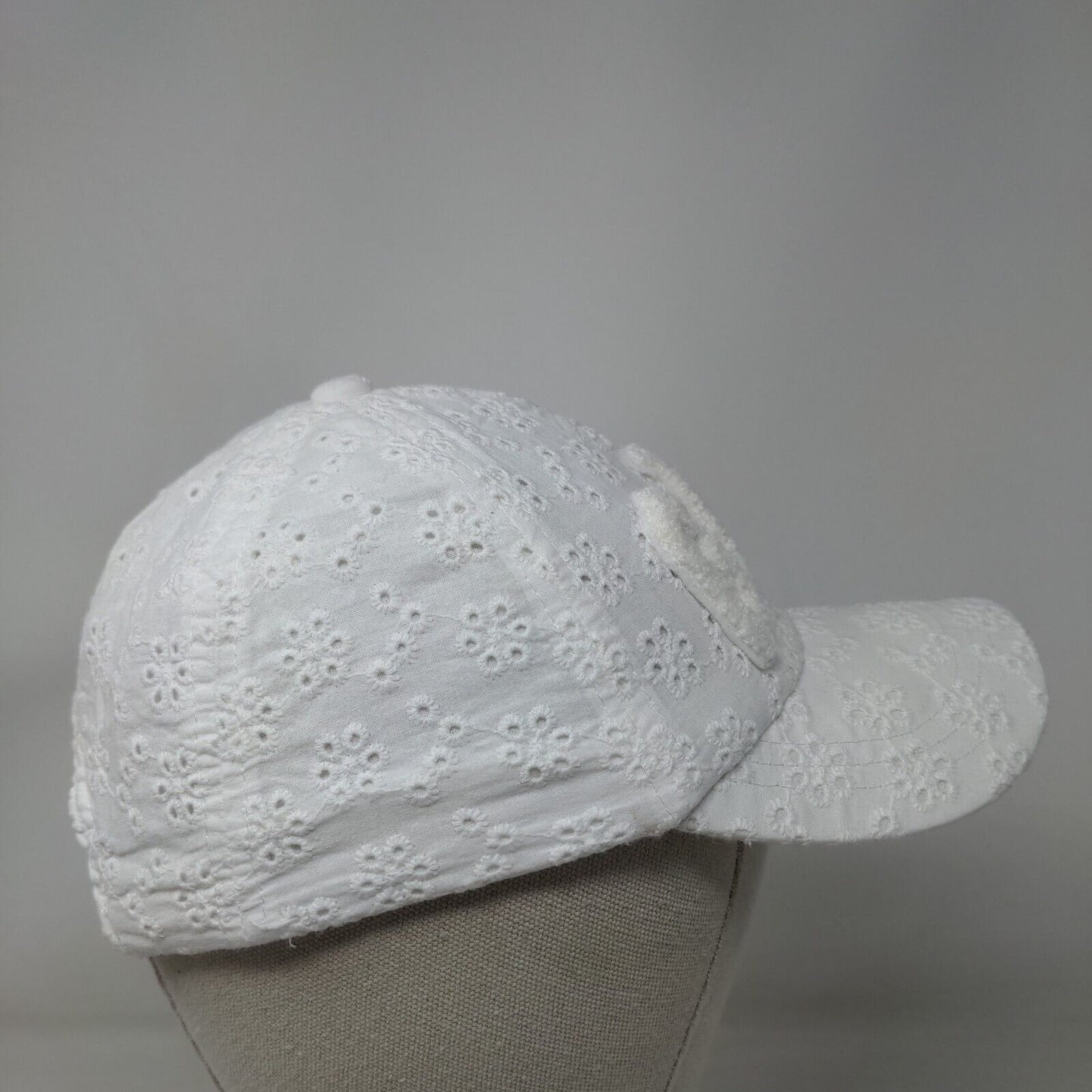Gap Kids Stretch Strapback Hat White Small/Medium Eyelet Lined