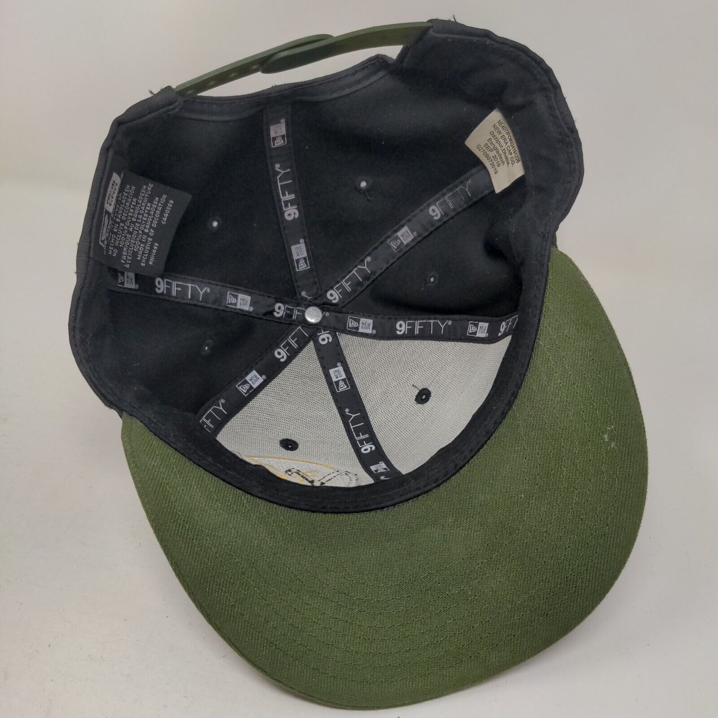 Shawn White Snapback Hat Multicolor OSFM Adjustable Embroidered 6 Panel New Era