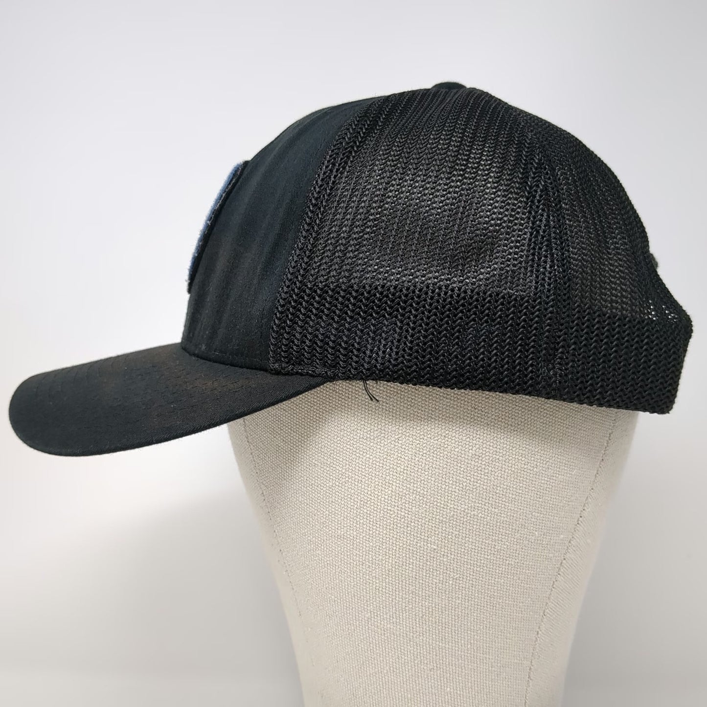 TravisMathew Trucker Hat Black Blue One Size Mesh Back Snapback Flexfit 110