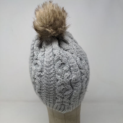 Tony & Me Girl's Knit Beanie Ski Cap Hat Gray Size 4-14 Pom Pom Cable Knit