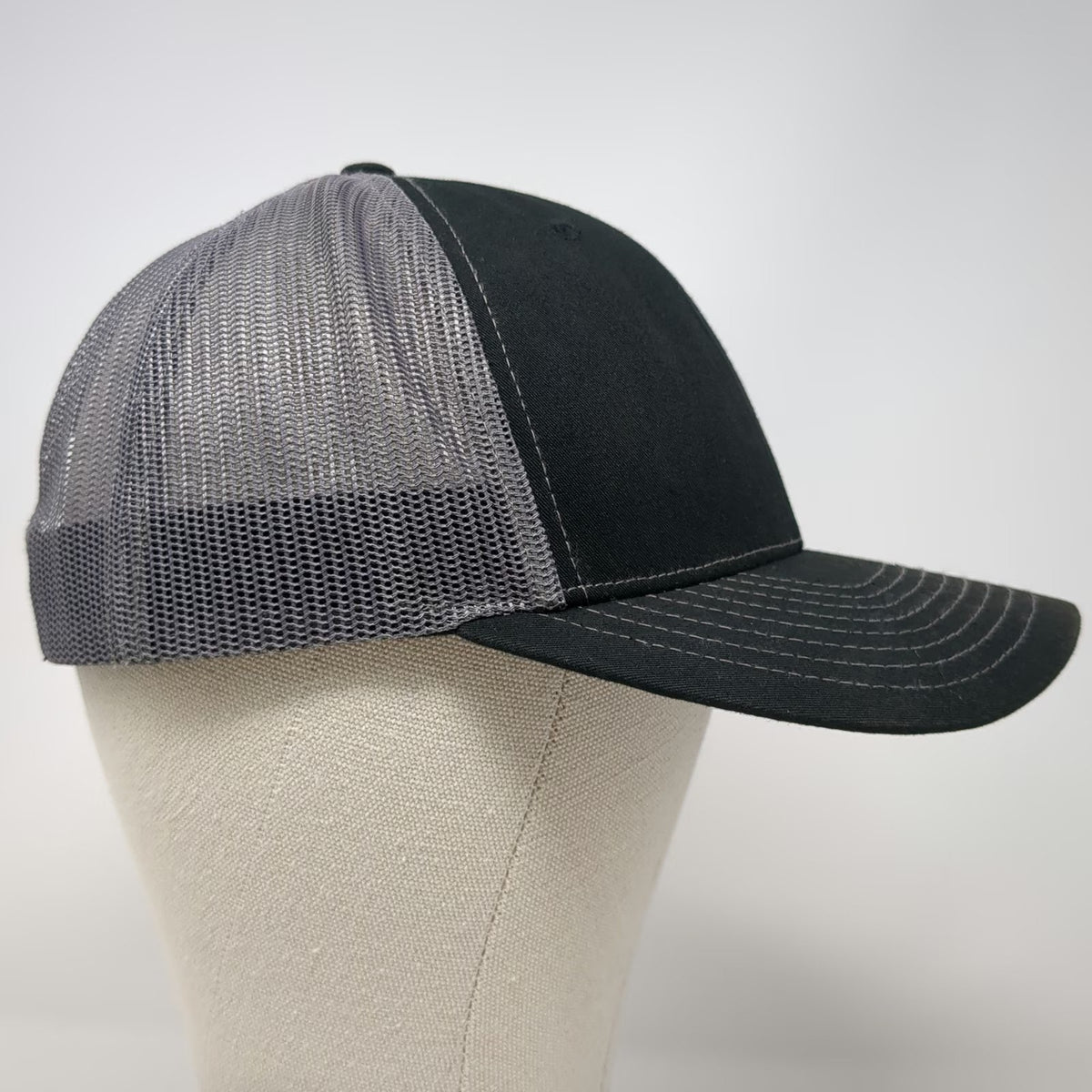 Richardson Trucker Hat Black OSFM Leather Patch Lazy Ranch Gray Mesh Snapback