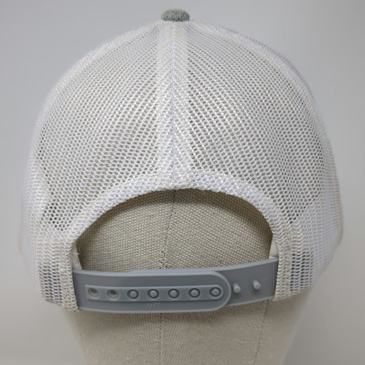 Columbia Trucker Hat Gray One Size Mesh Back Snapback Logo Patch Sportswear
