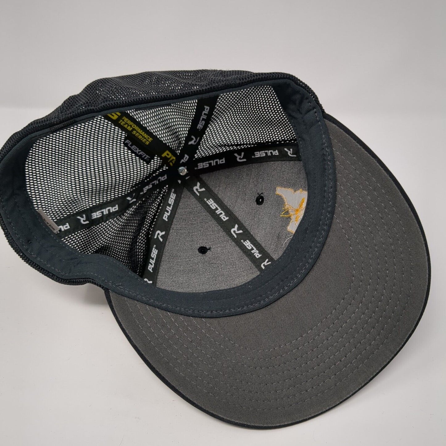 The Curb Idaho Fitted Mesh Back Trucker Hat Black S-M Flexfit Richardson