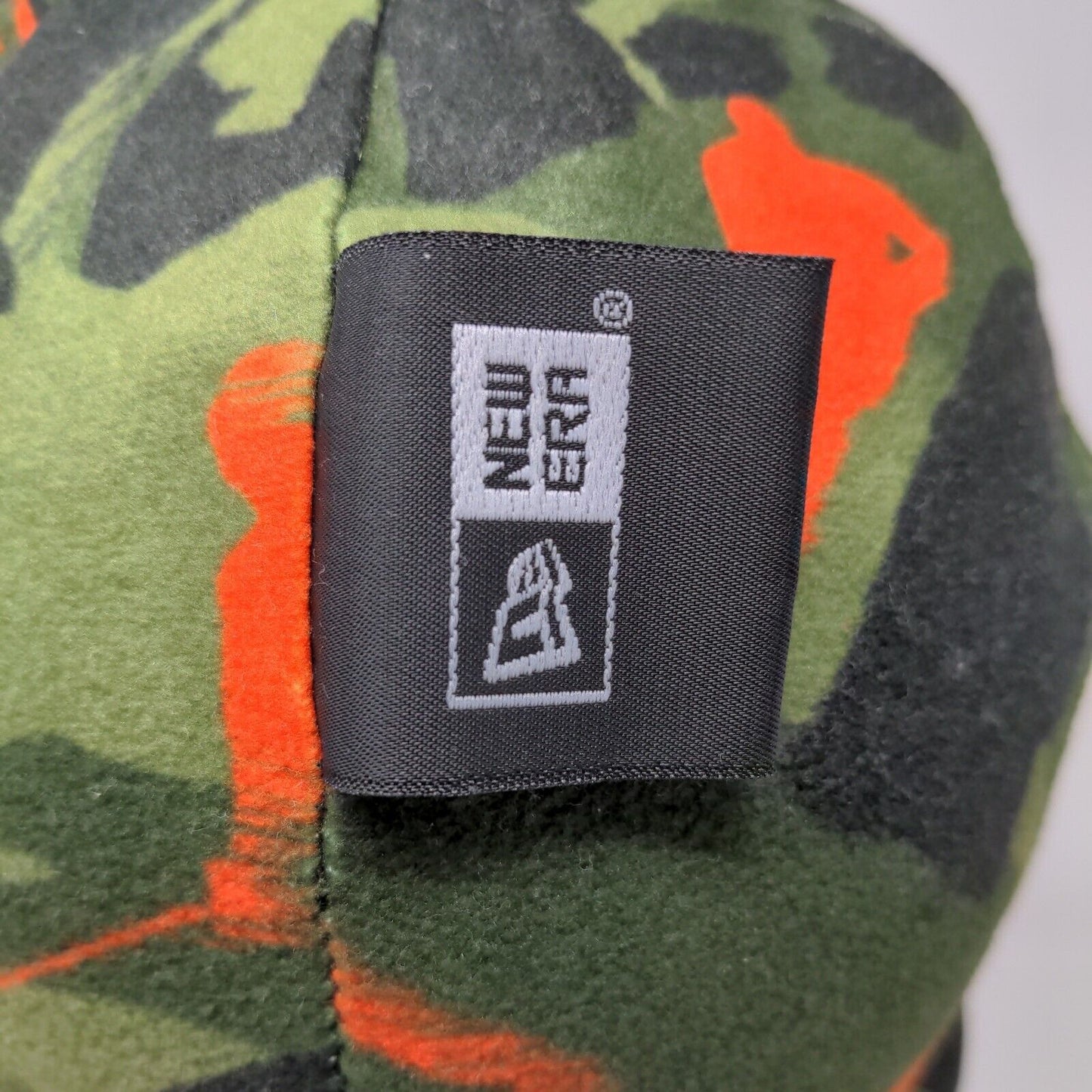 New Era Men's Knit Camo Beanie Hat Multicolor 100% Acrylic Bauer Reversible