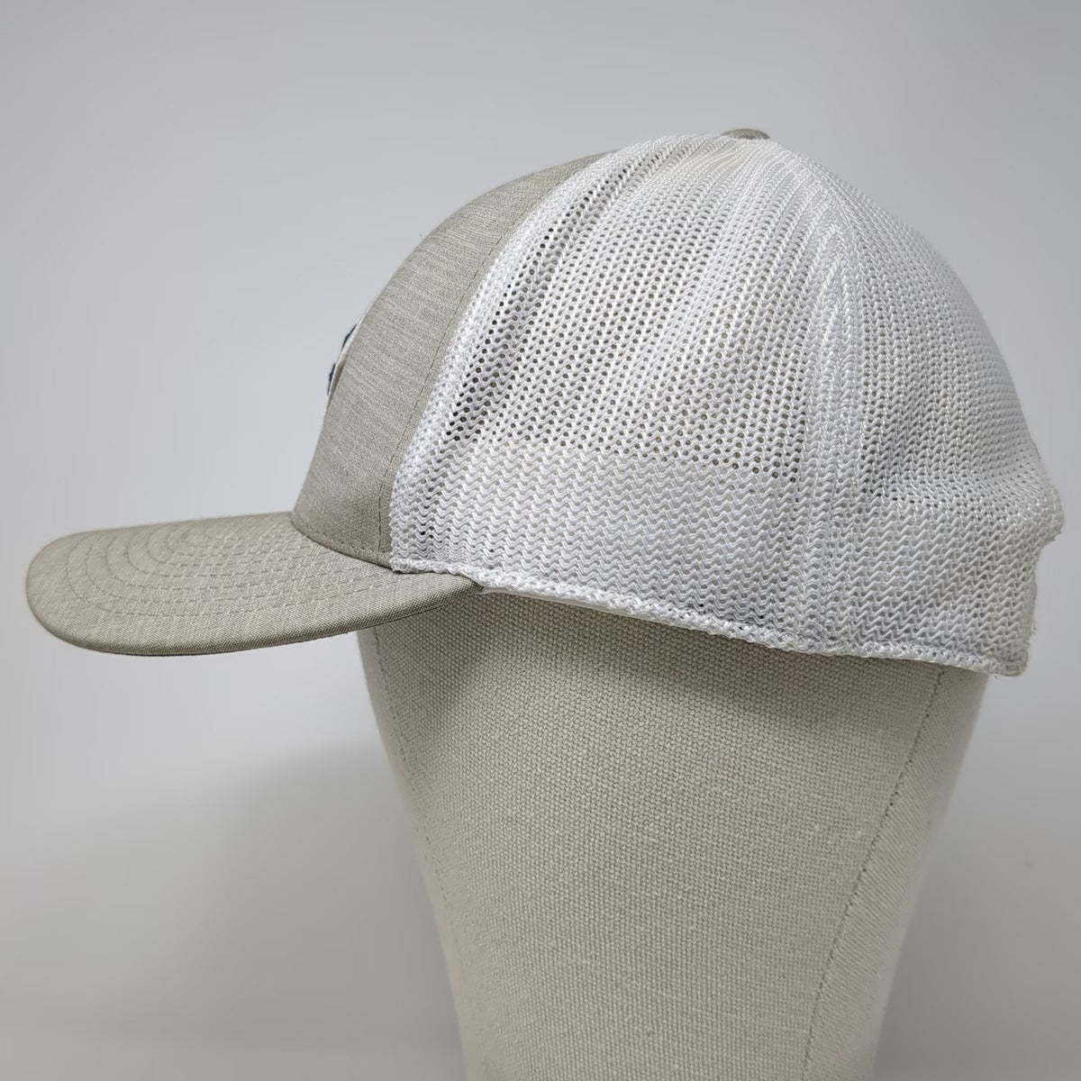 Black Clover Trucker Hat Beige White Blue One Size Mesh Back Snapback Clover
