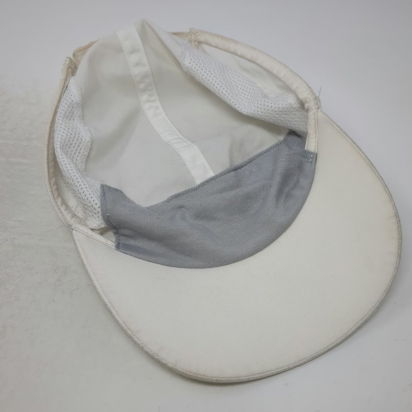 Under Armour White One Size 5 Panel Hat Mesh Strapback Reflective Logo
