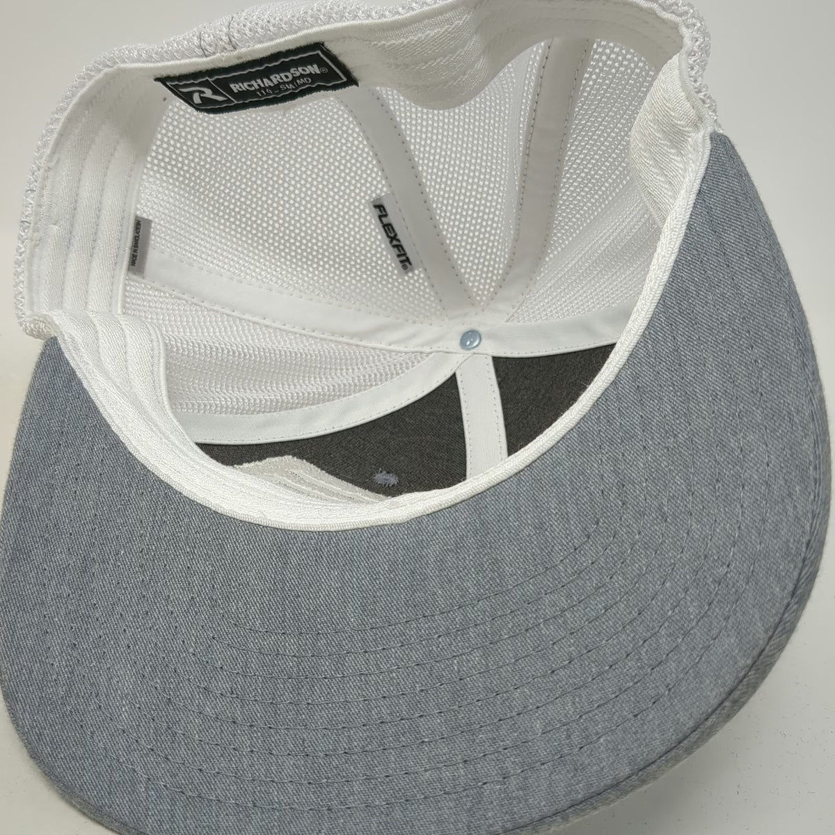 Richardson Baseball Cap Gray White M Mesh Back Stretch Fit Sloan Structured Hat