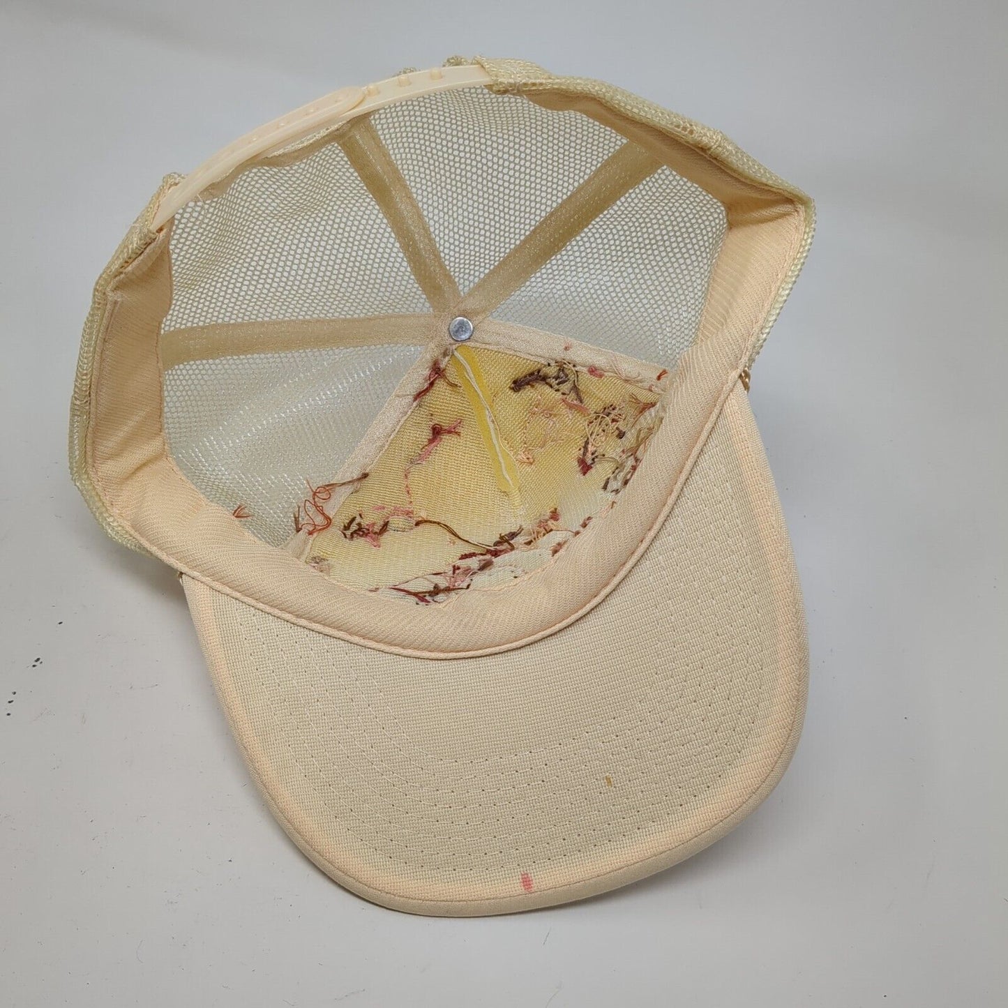 Unbranded Snapback Trucker Hat Tan OSFA Adjustable Stitch Paisley Mesh Back