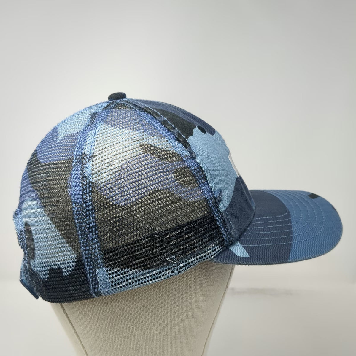 hook & gauntlet Baseball Cap Blue One Size Keystone Light Beer Camo Mesh Hat