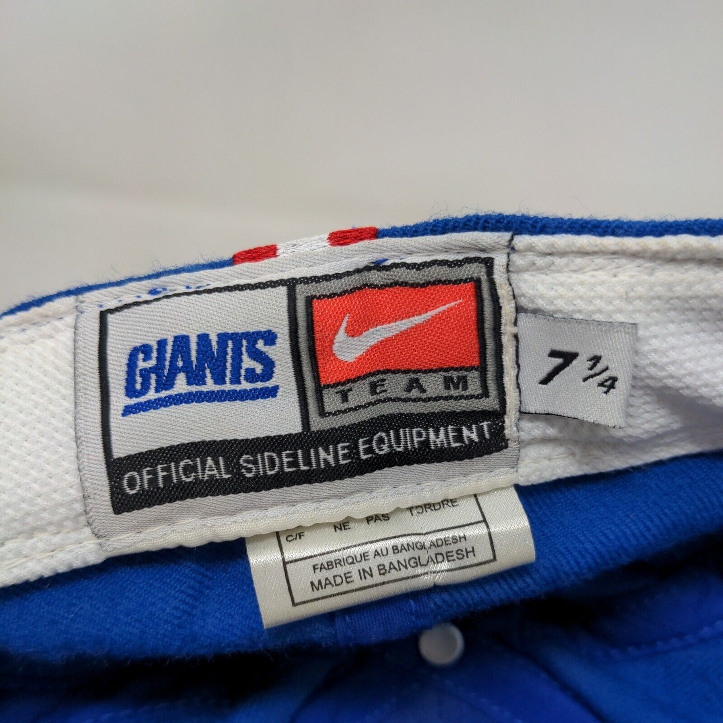 Nike Team Men's NFL New York Giants Fitted Hat Blue Size 7 1/4 Embroidered Logo