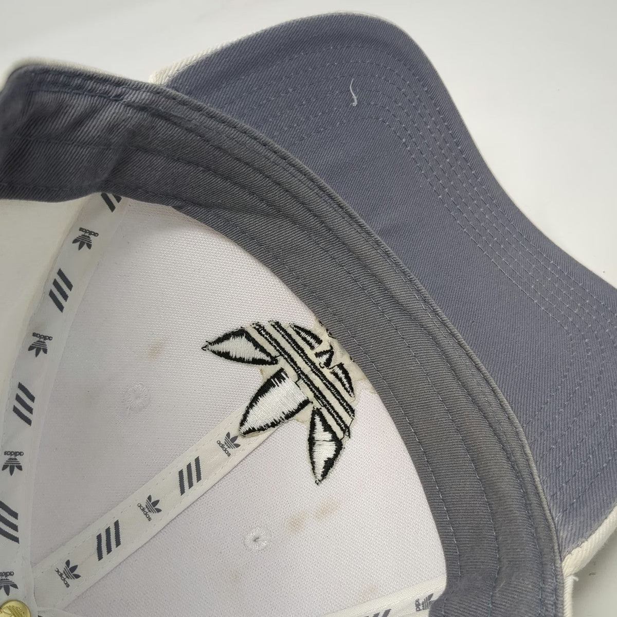 Adidas Snapback Hat White One Size Trefoil Logo Embroidered 6 Panel Cap Strap