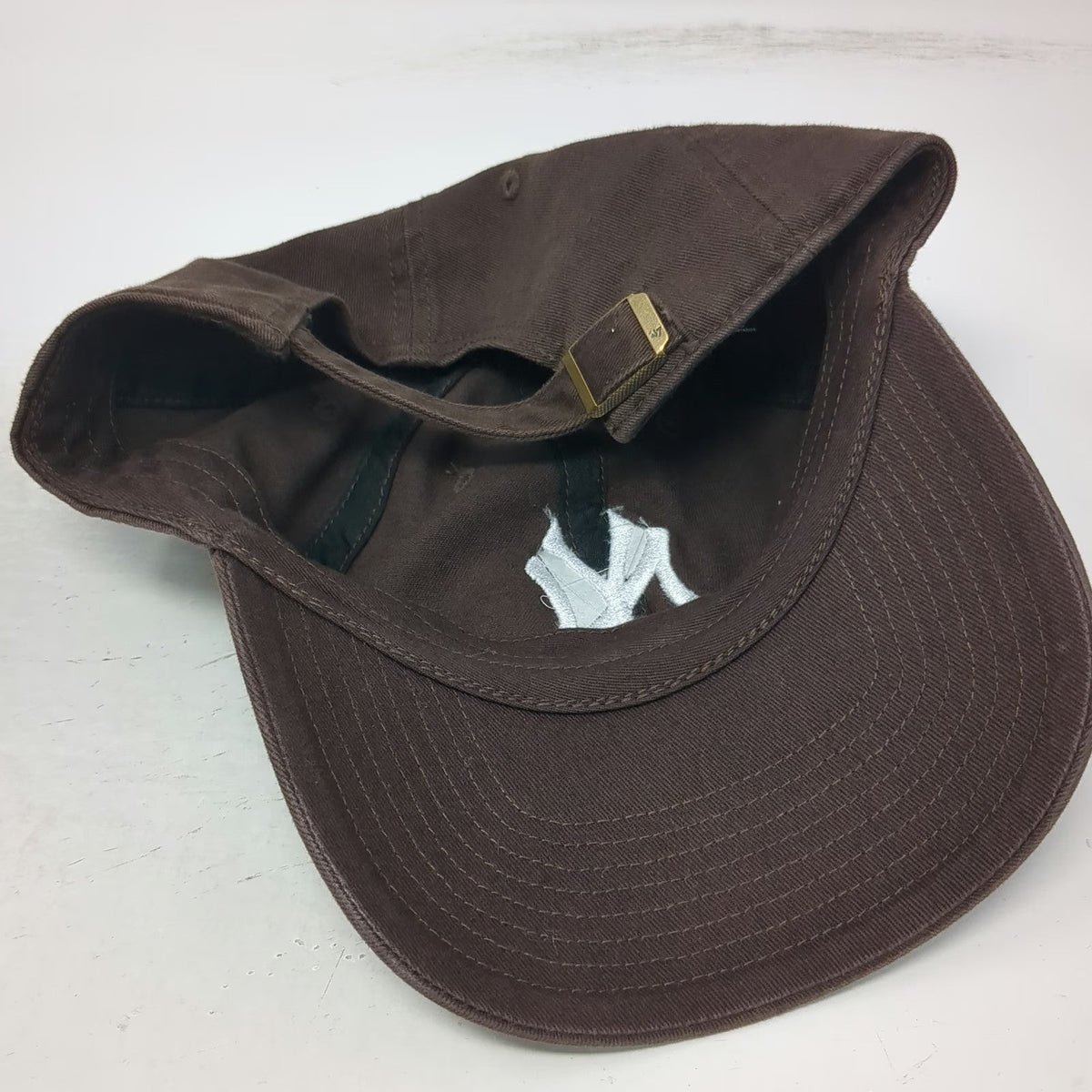 New York Yankees MLB '47 Baseball Cap Brown White One Size Slideback Logo Hat
