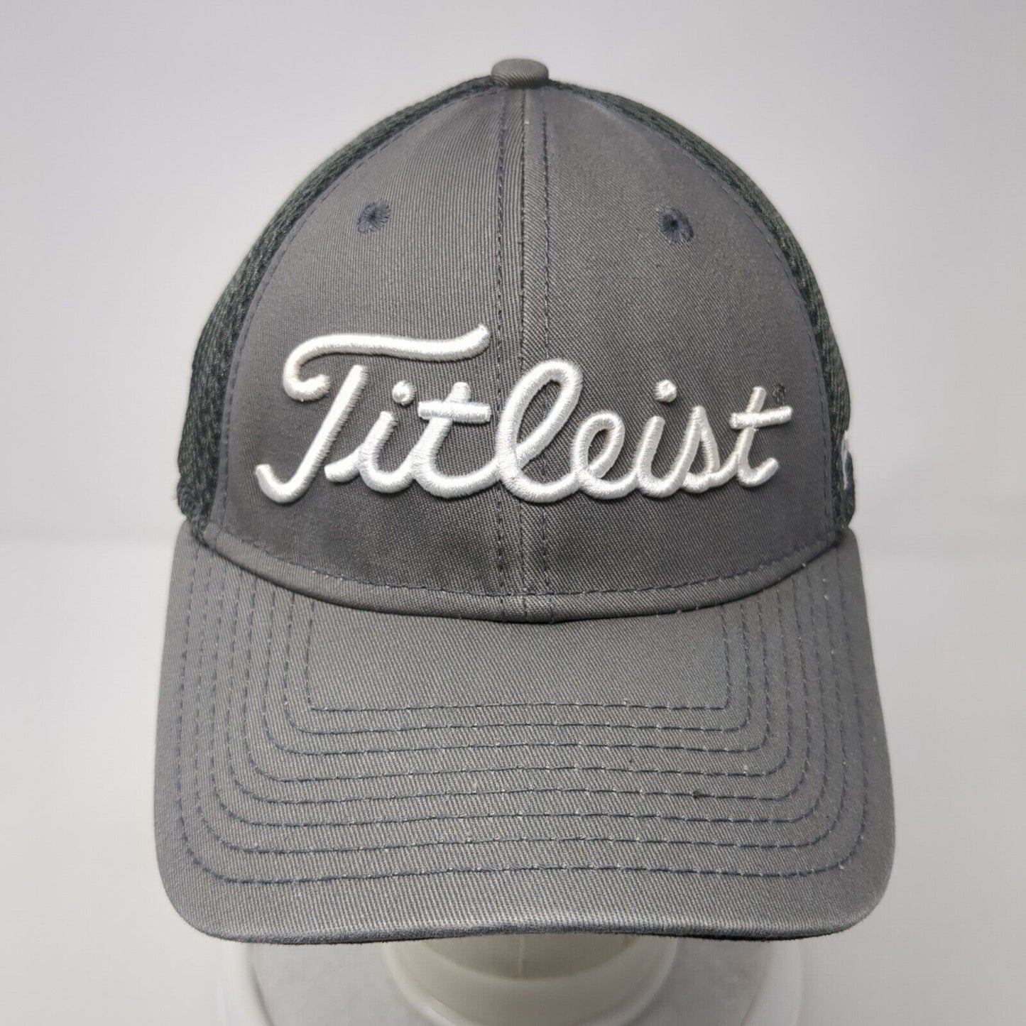 Titleist FJ Pro V1 Fitted Mesh Back Golf Hat Gray S-M New Era 6 Panel