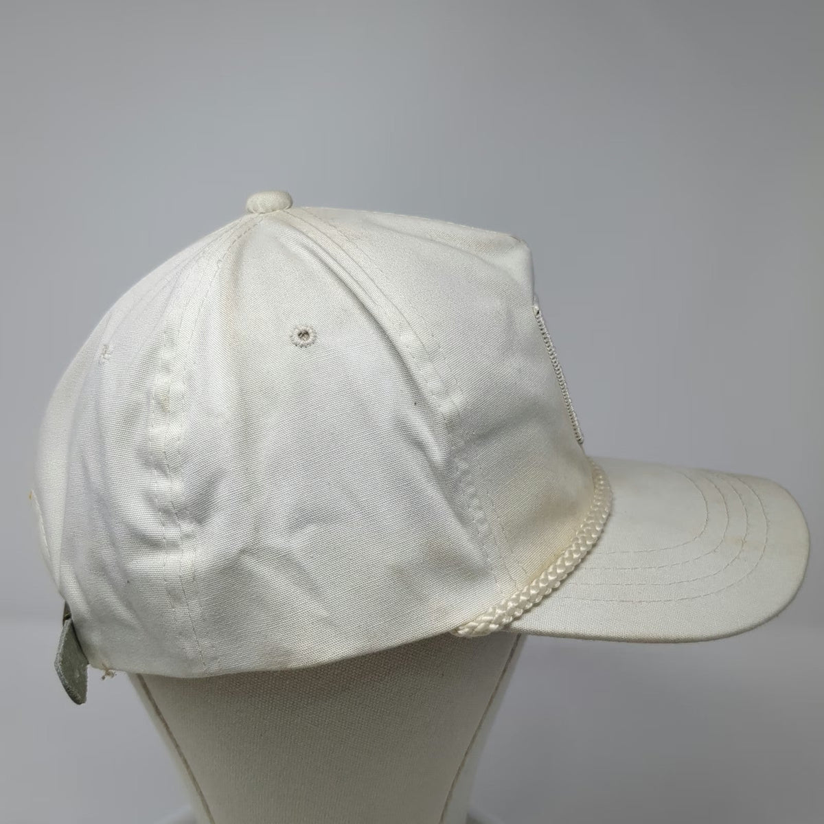 Showcase 5 Panel White One Size Ball Jar Logo Rope Hat Adjustable Slideback