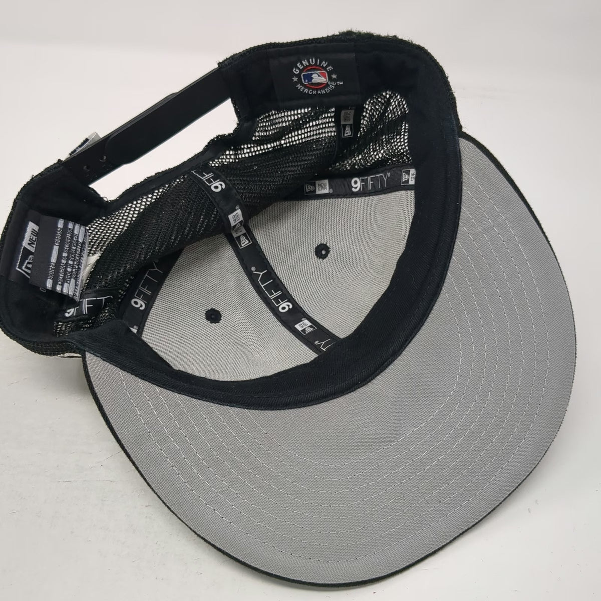 Philadelphia Phillies MLB New Era Trucker Hat Black One Size Mesh Snapback Flat