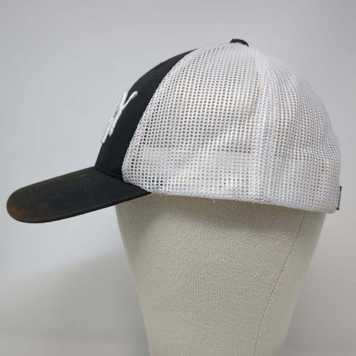 Puma Trucker Hat Black One Size Mesh Back Snapback Embroidered Logo Athletic