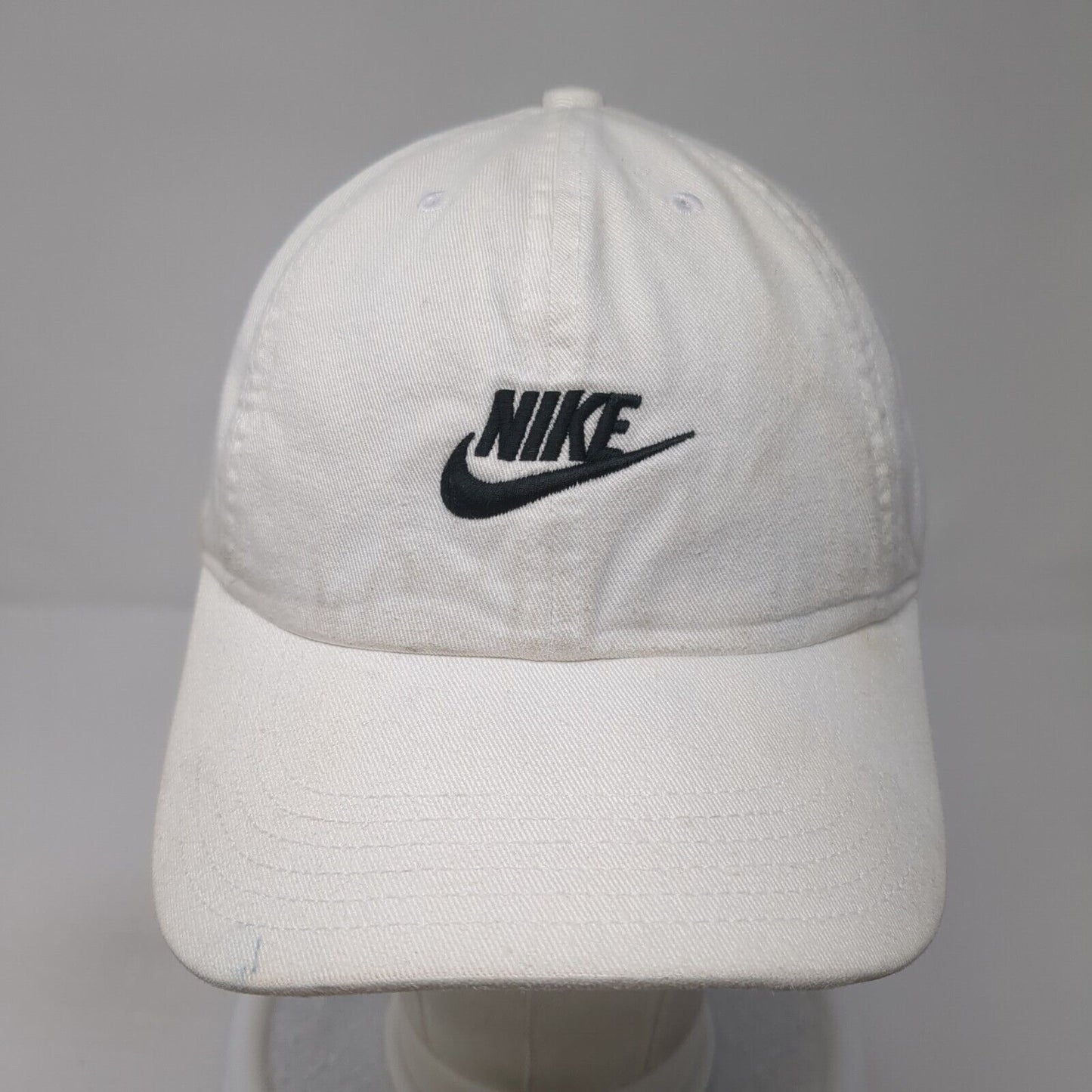 Nike Slideback Baseball Cap White One Size Adjustable Embroidered Heritage86