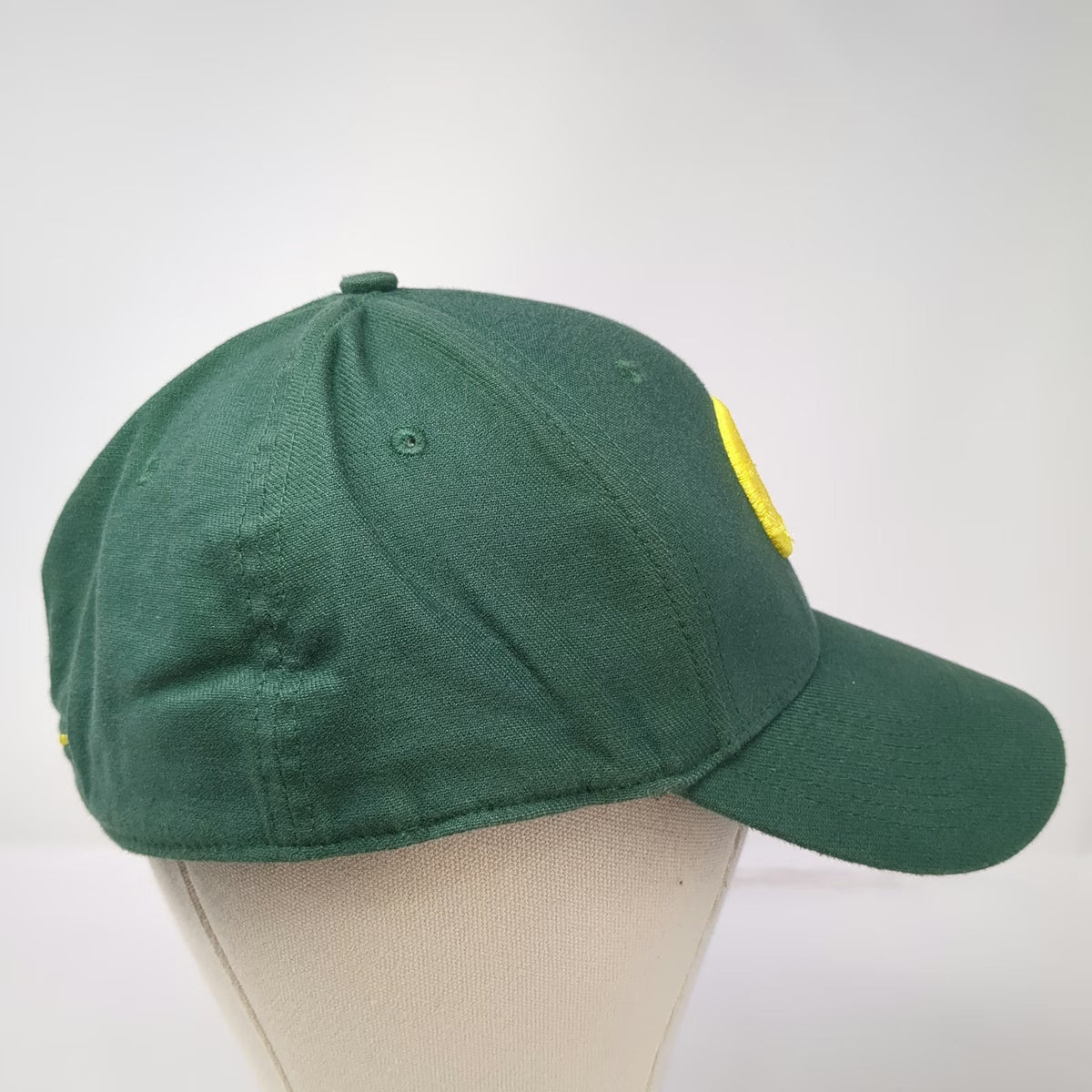 Oregon Ducks NCAA Nike Green One Size Hat Stretch Fit Embroidered Logo Swoosh