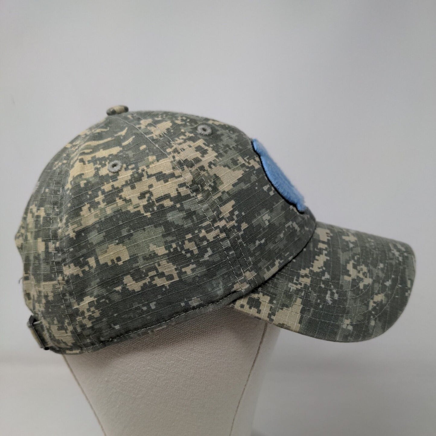 '47 Brand Mens Slideback Hat OSFA Camo Embroidered North Carolina Tar Heels Logo