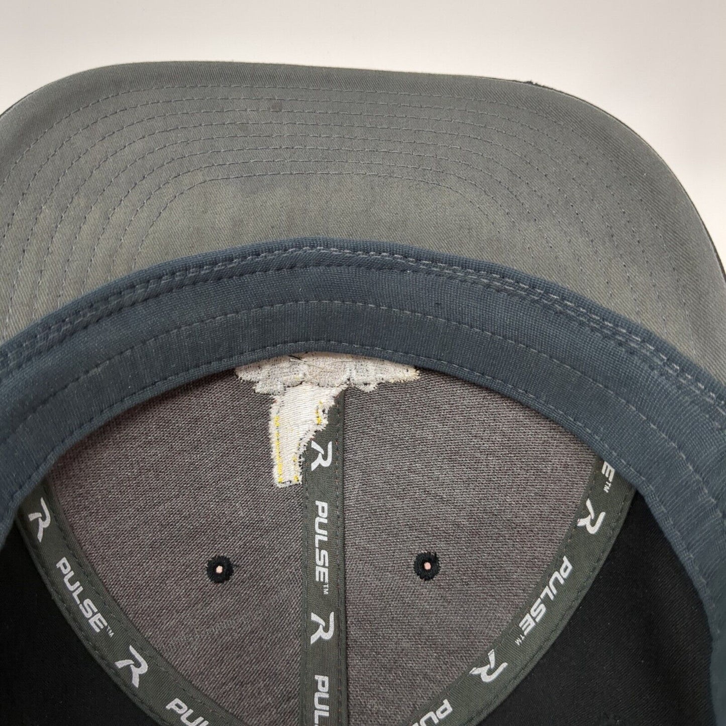 Idaho Show Fitted Hat Multi S-M Embroidered Richardson Pulse 6 Panel