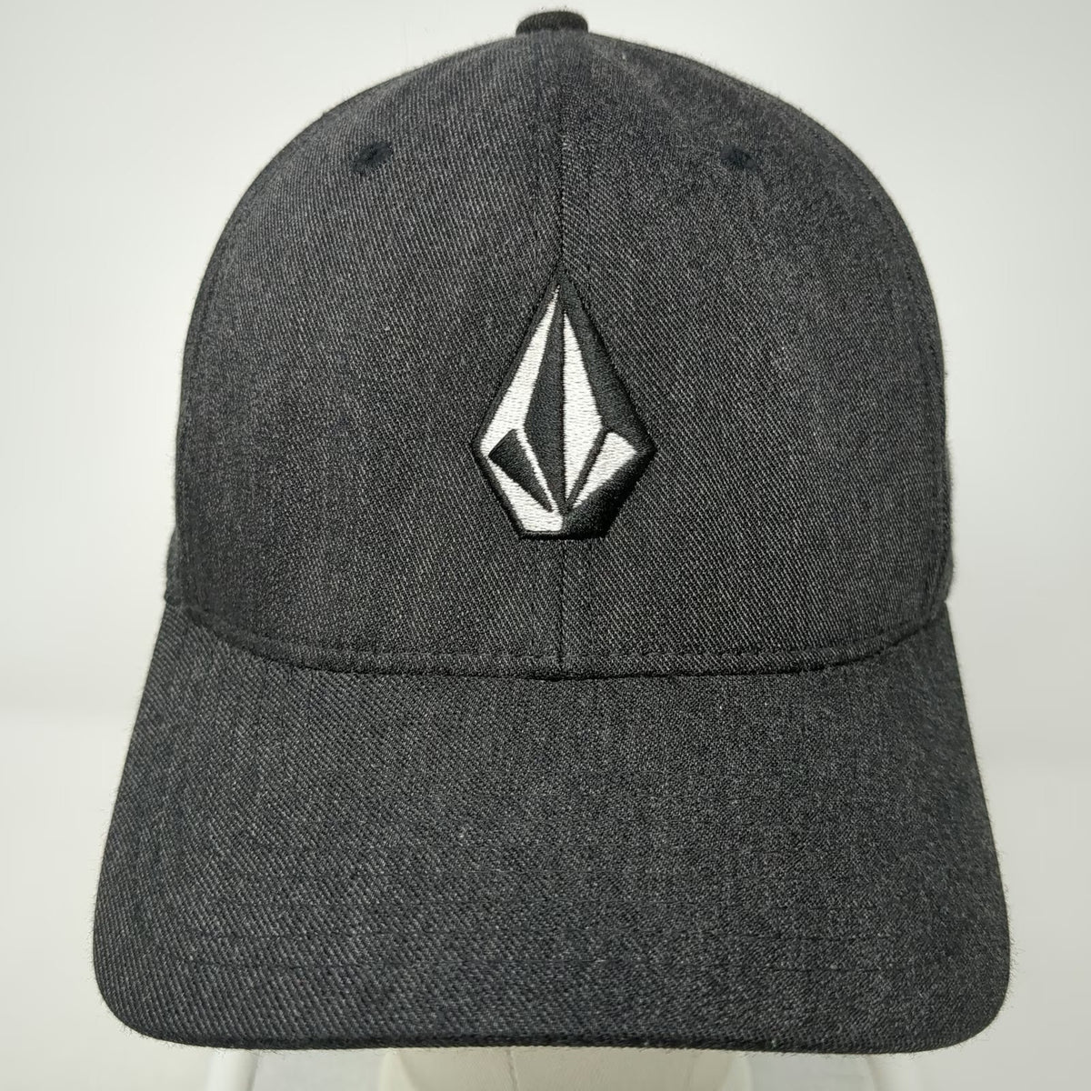 Volcom Baseball Cap Gray M Fitted Flexfit Embroidered Stone Logo Heathered Hat
