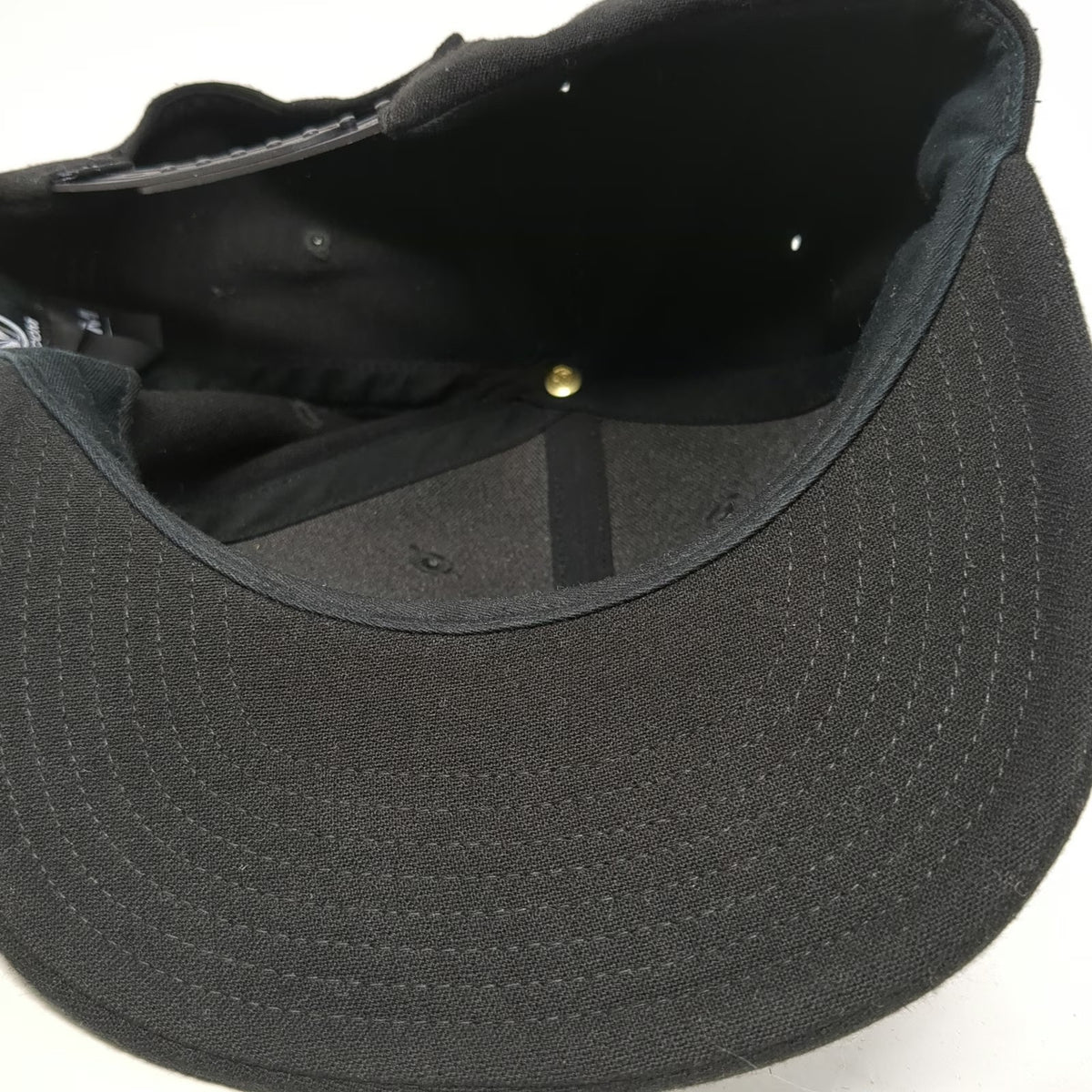 Volcom Snapback Hat Black One Size Yellow Script Logo Embroidery 6 Panel Cap