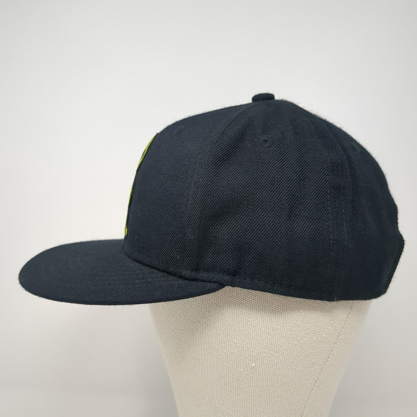 Alien Snapback Hat Black One Size Adjustable Embroidered Tilgomedal