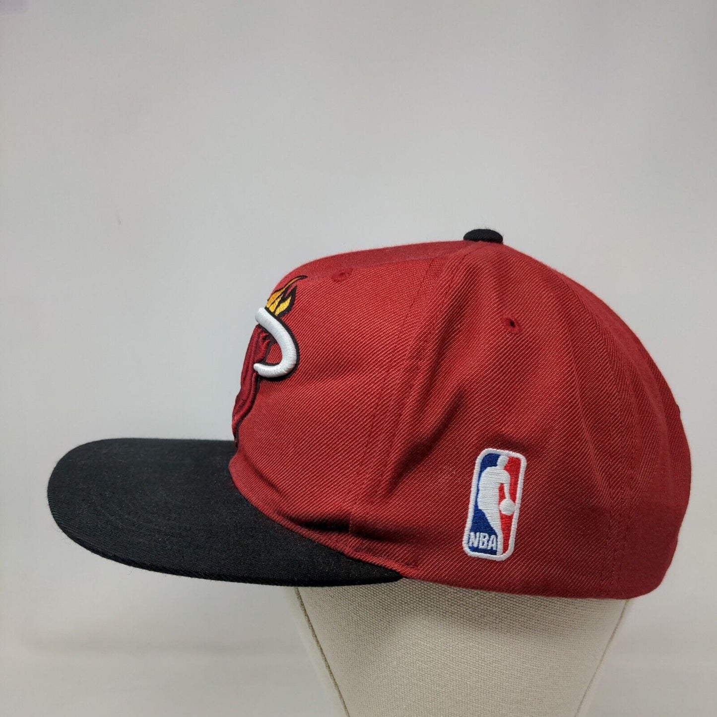 Mitchell & Ness Men's Snapback Hat Red Embroidered Miami Heat Logo NBA