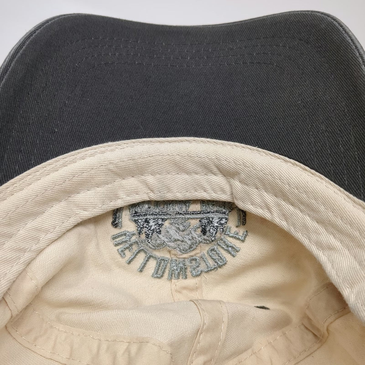 Prairie Mountain Baseball Cap Beige One Size Yellowstone National Park Bear Hat