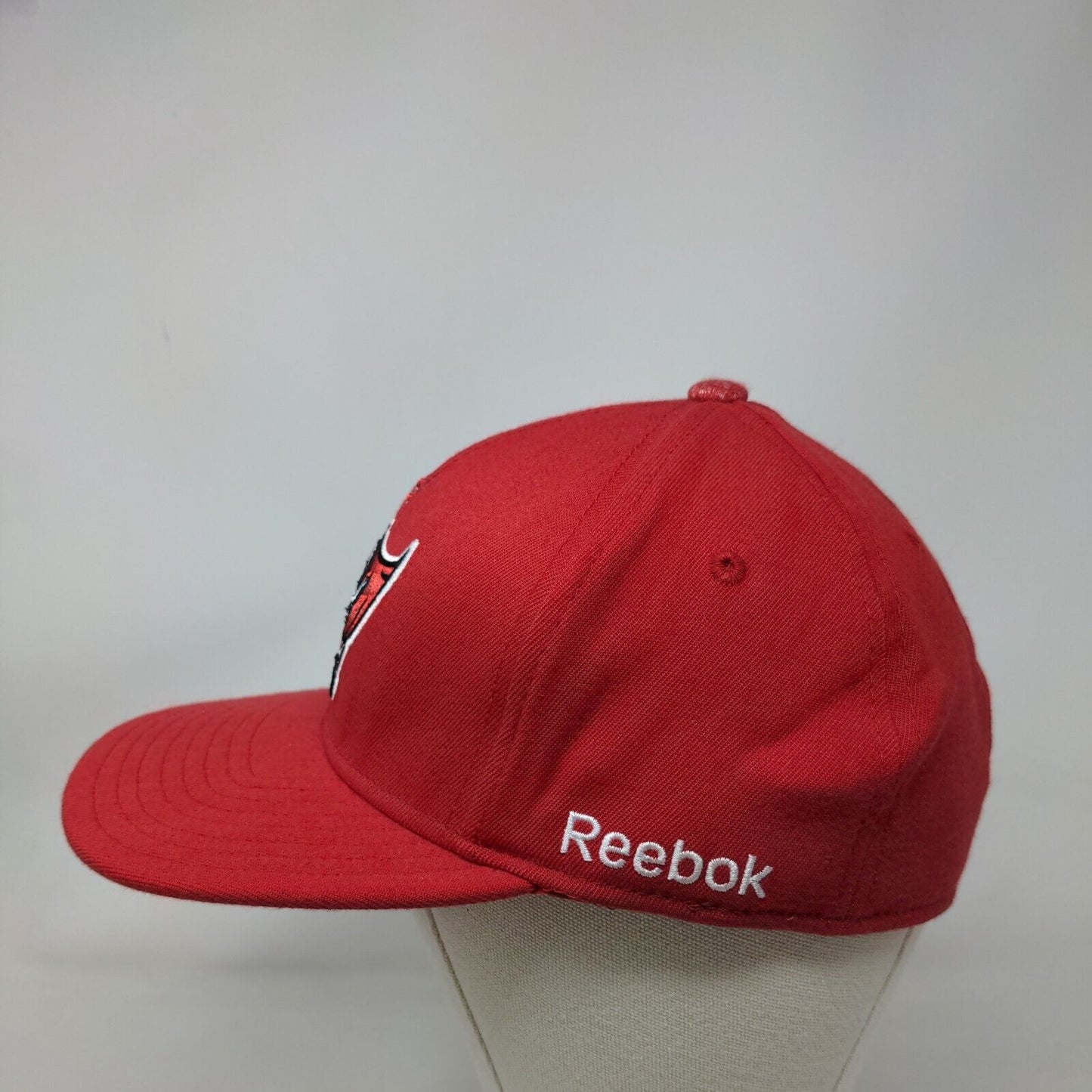 NFL Reebok Tampa Bay Buccaneers Fitted Hat Red Size L/XL Embroidered Logo