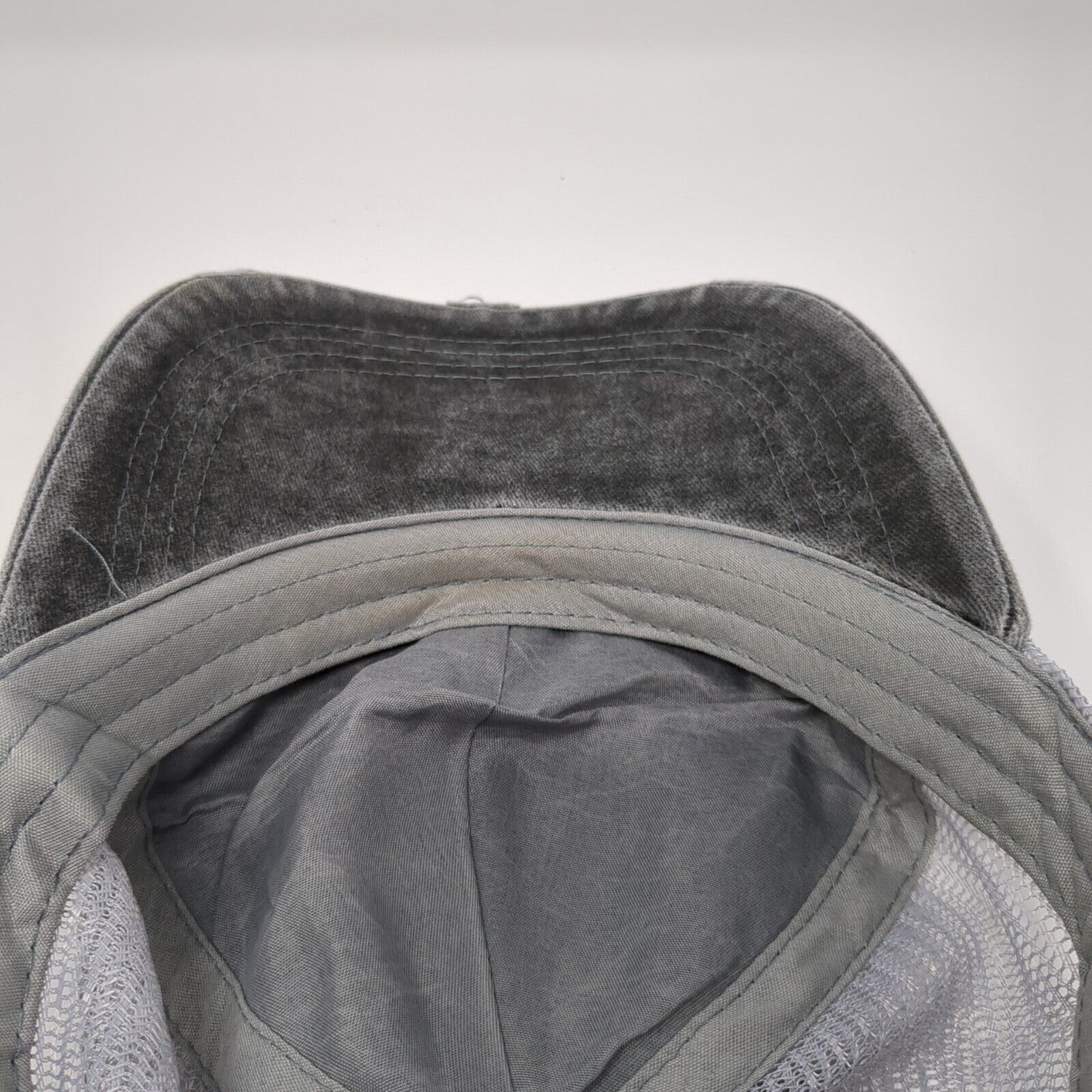 Unbranded Strapback Trucker Hat Gray One Size Mesh Back Ponytail