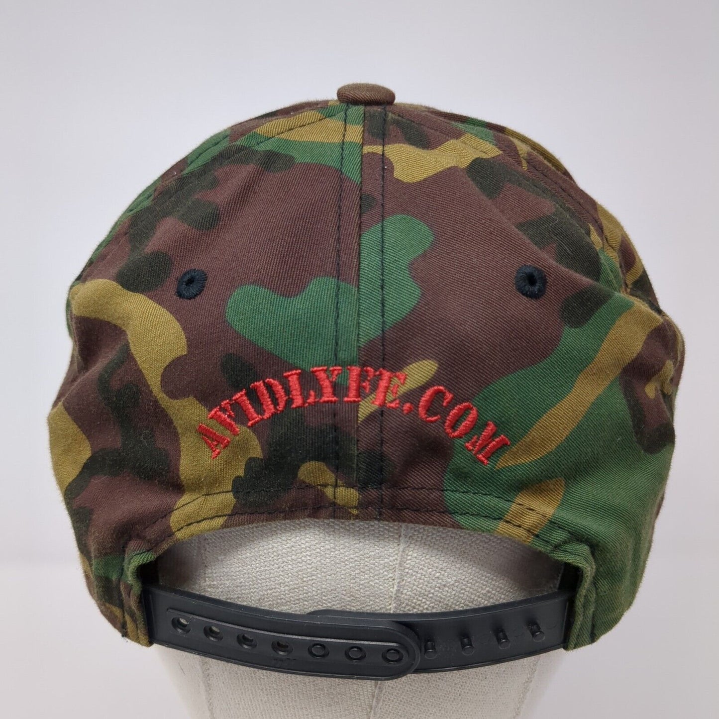 Avidlyfe.com Snapback Hat Camouflage OS Adjustable Embroidered Classic Yupoong