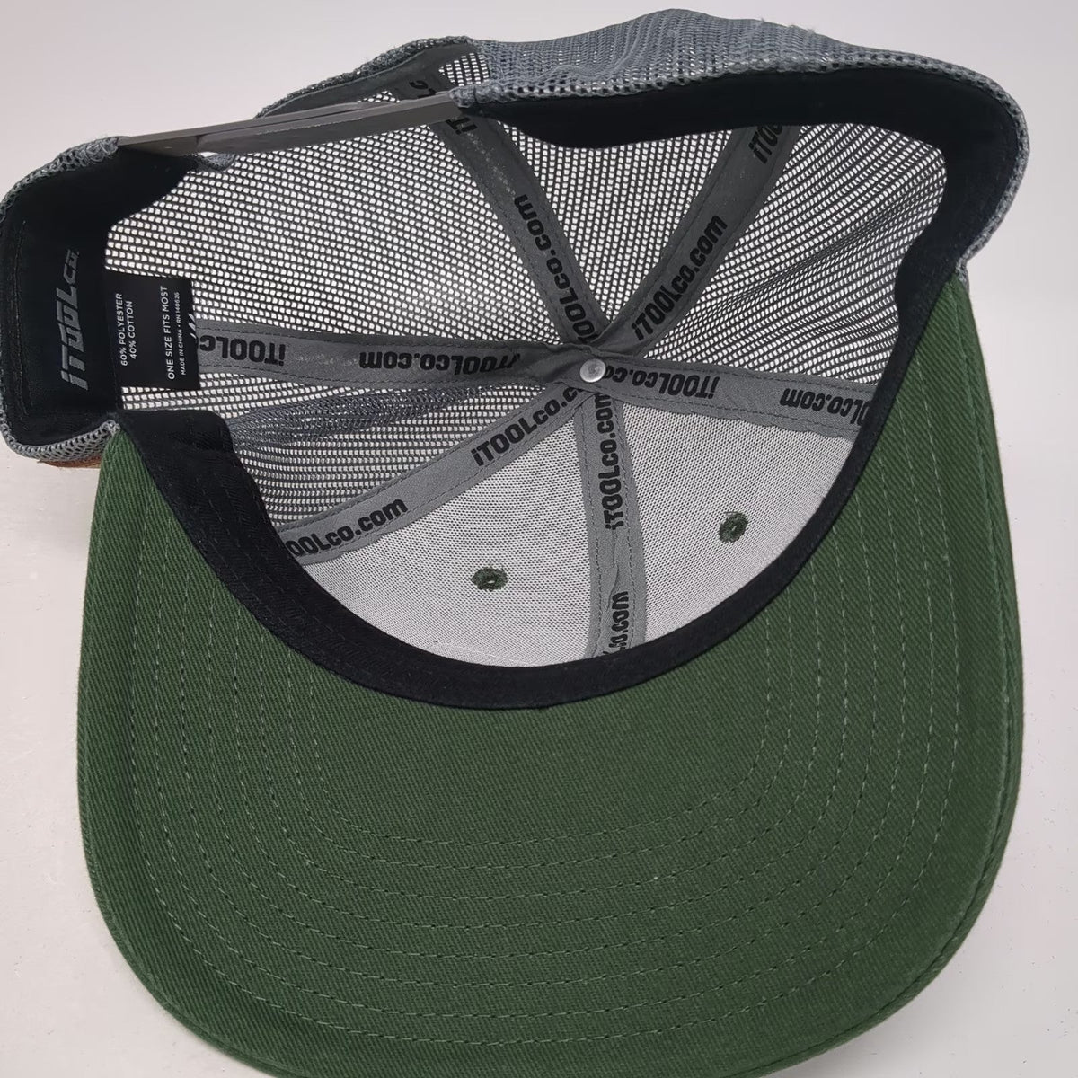 iTOOLco. Trucker Hat Green Gray One Size Mesh Snapback Logo Patch Workwear