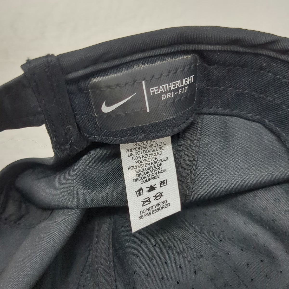 Nike Baseball Cap Black One Size Track & Field Dri-Fit Featherlight W Logo Hat