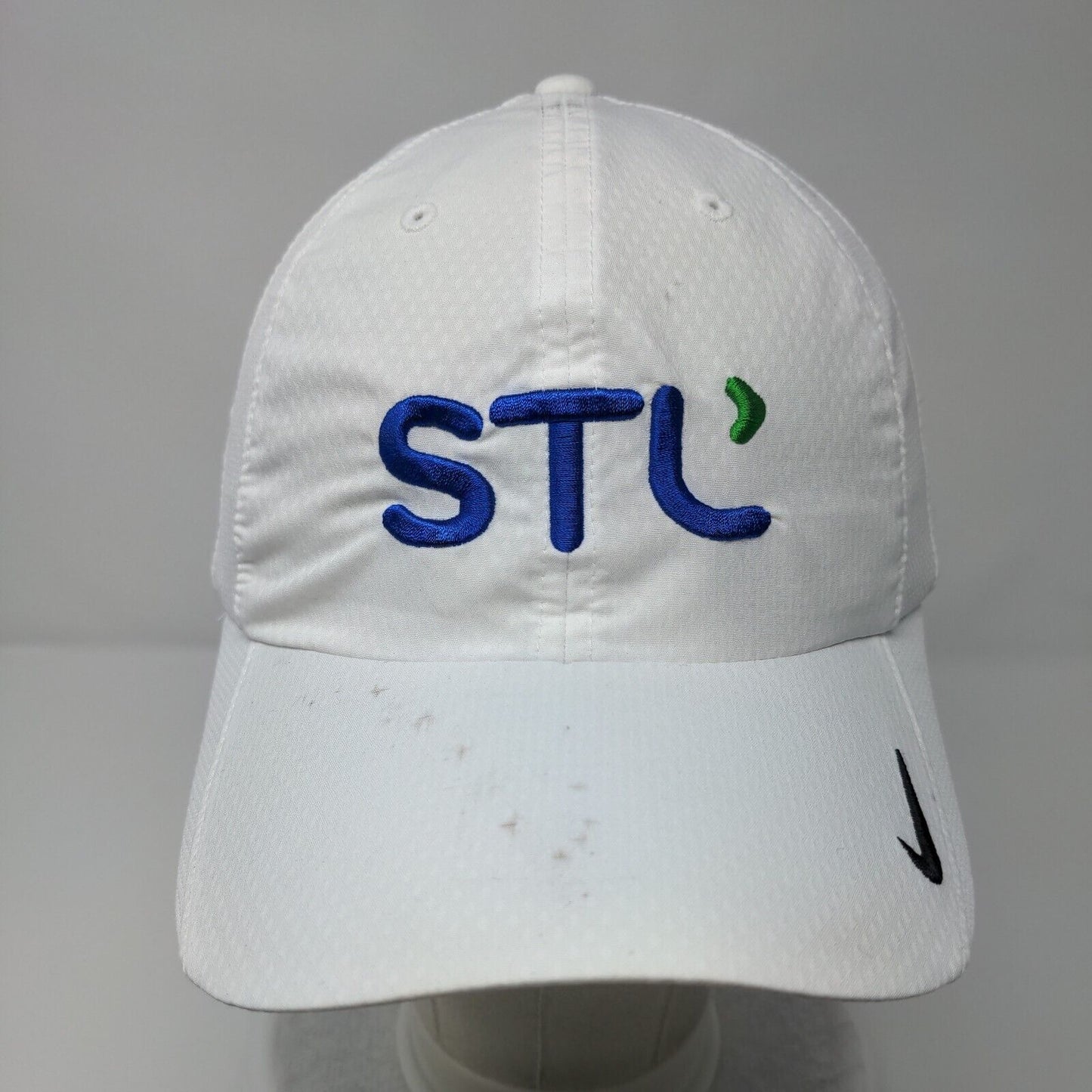 STL Strapback Hat White OSFM Embroidered Nike Heritage 86 Dri-Fit
