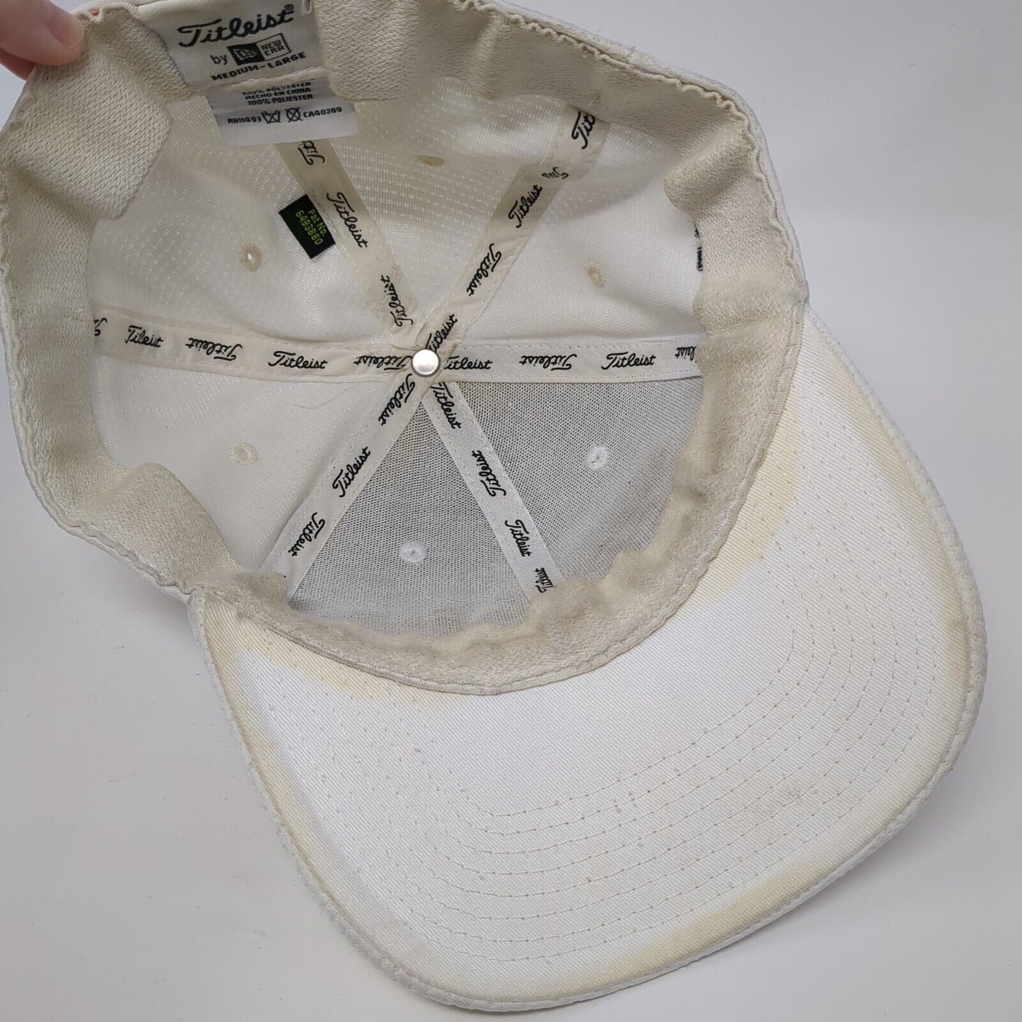 Titleist FJ PRO V1 Fitted Hat White M/L Embroidered 6 Panel New Era Polyester