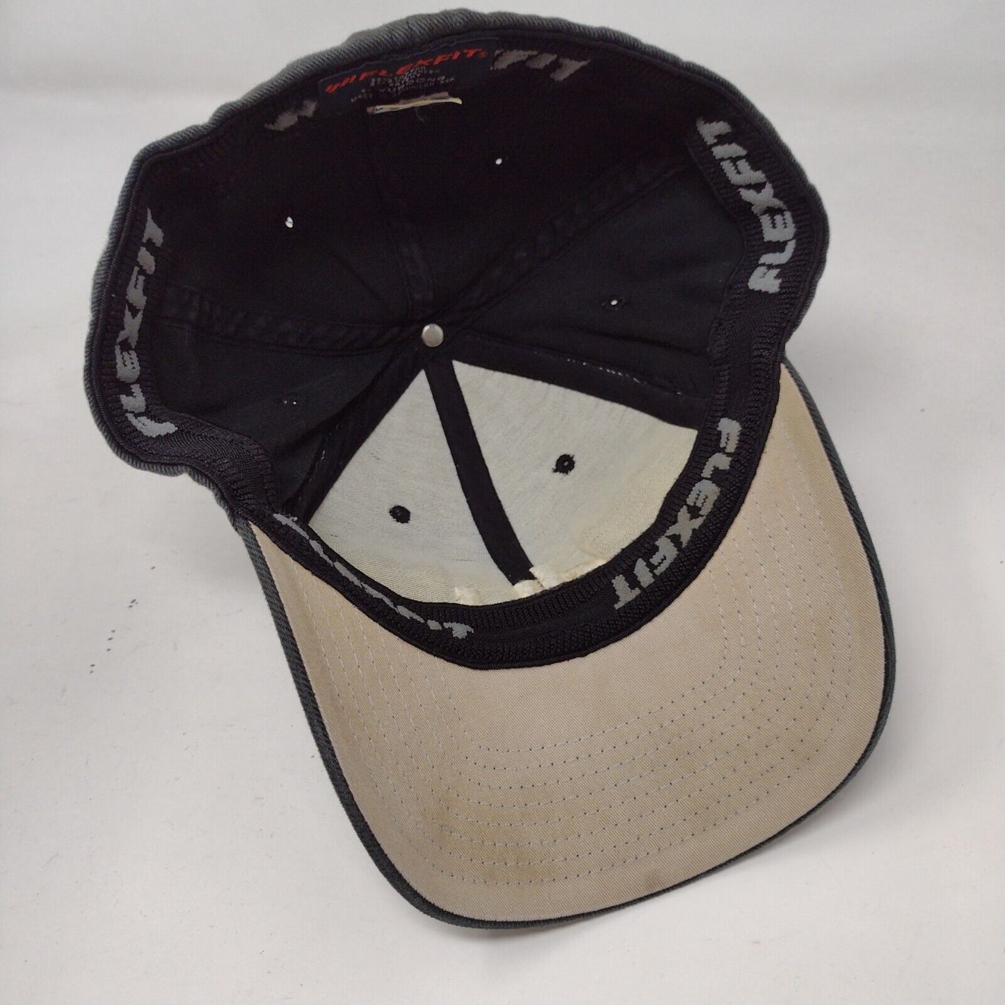 DW Embroidered Logo Fitted Hat Black L-XL Flexfit Yupoong 6 Panel