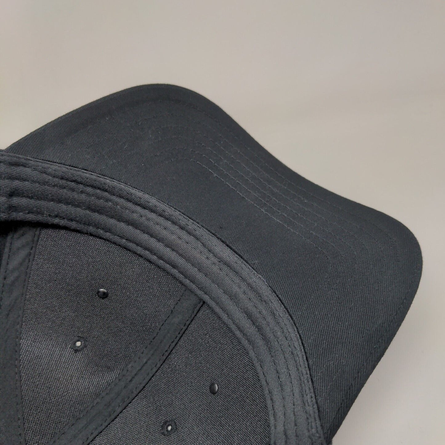 Brundage Mountain Stryder Snapback Hat Black OSFM Vent Holes Otto