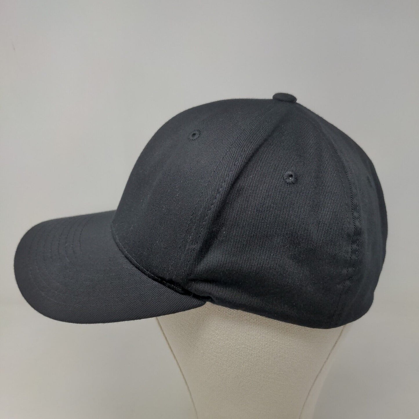 Yupoong Men's Fitted Hat Black Size L-XL Flexfit Polycotton Blend ECS Workshop