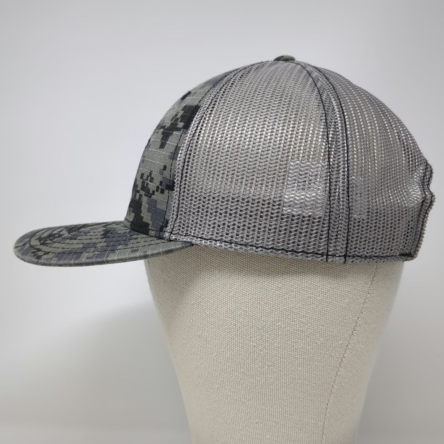 CAT Baseball Cap Gray One Size Digital Camo Mesh Back Snapback Embroidery Hat