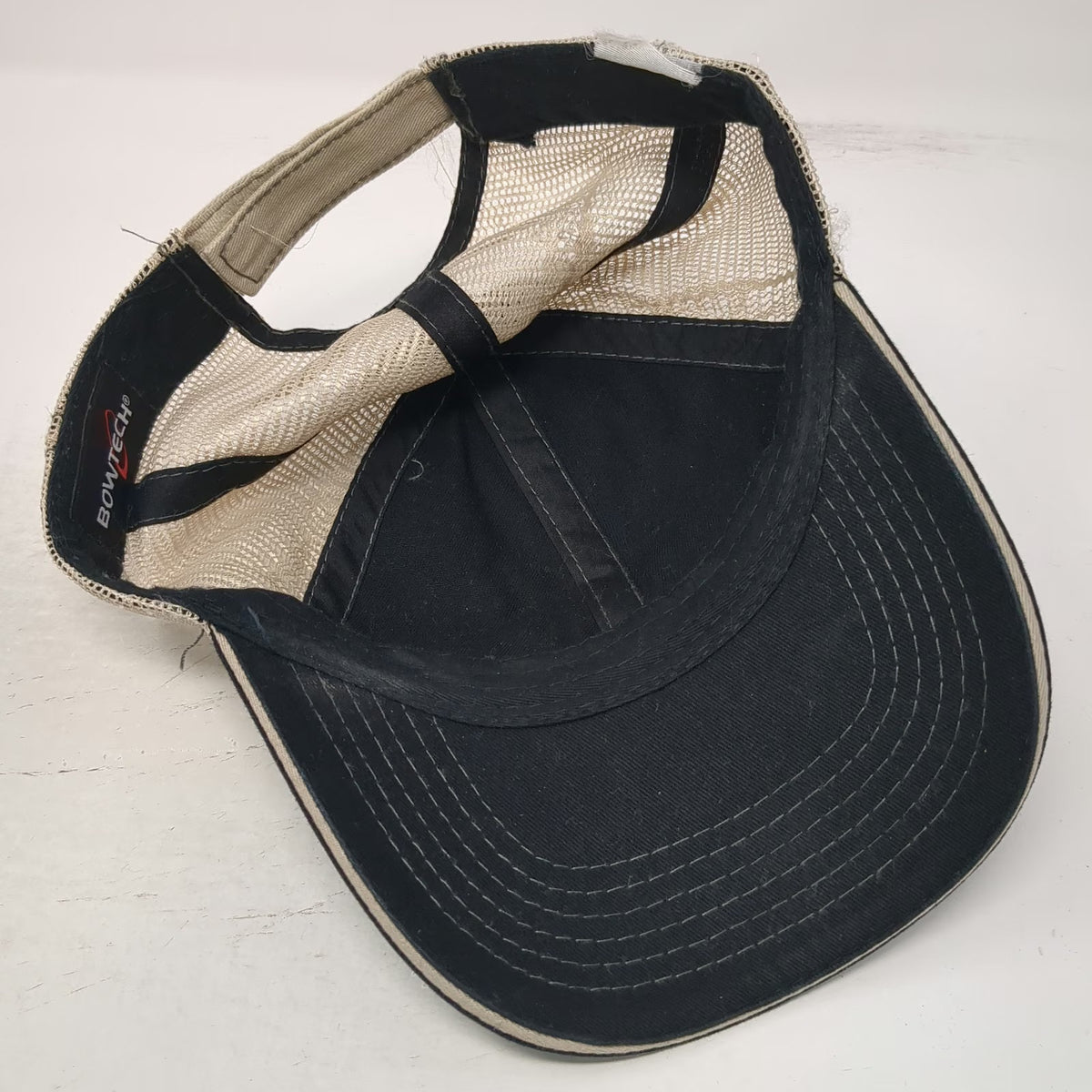 BowTech Baseball Cap Black One Size Mesh Back Strapback Hunting Archery Hat