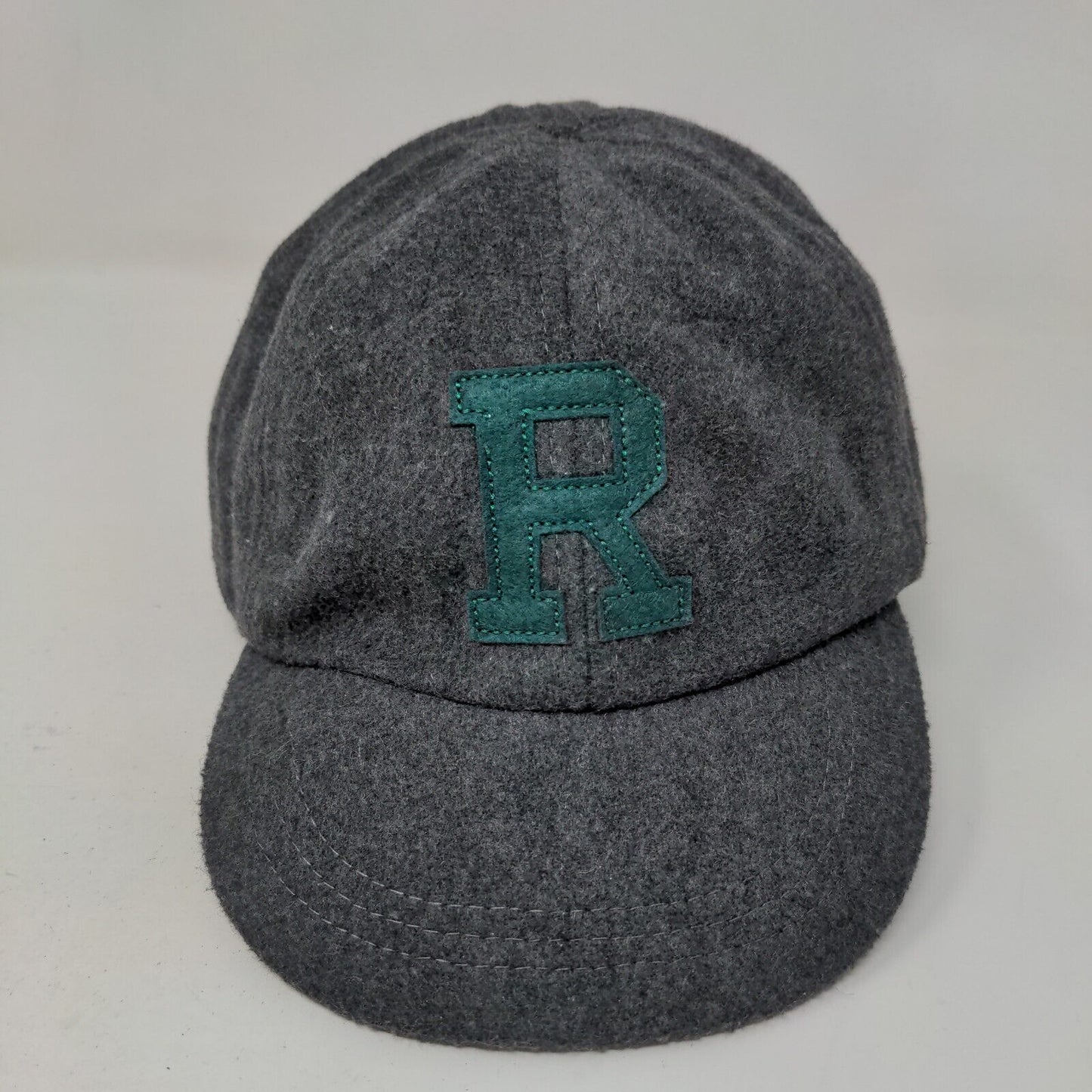 Unbranded Boy's Toddler Fitted Hat Gray size 2T-5T Embroidered R Logo
