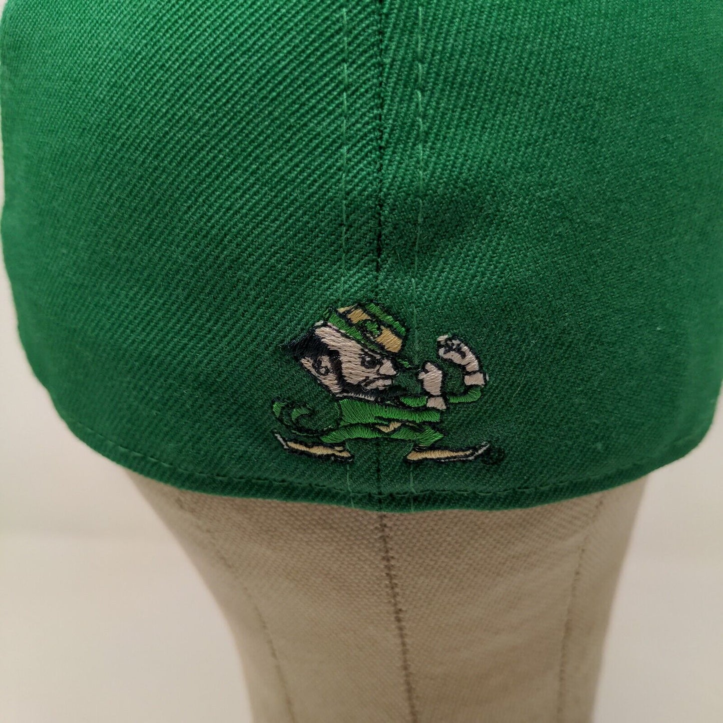 New Era Men's Fitted Hat Green Size 7 Embroidered Notre Dame Fighting Irish