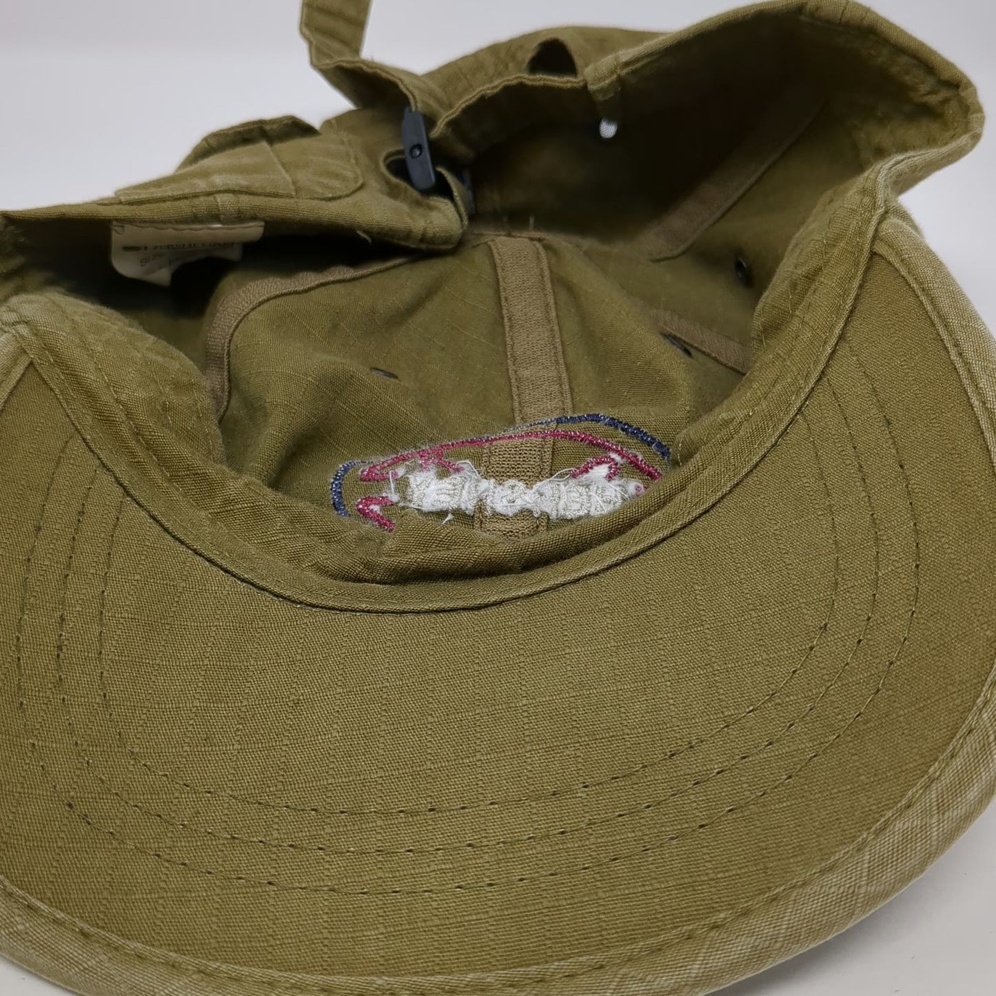 HersheyPark Baseball Cap Green One Size White Side Pocket Cotton Strapback Hat