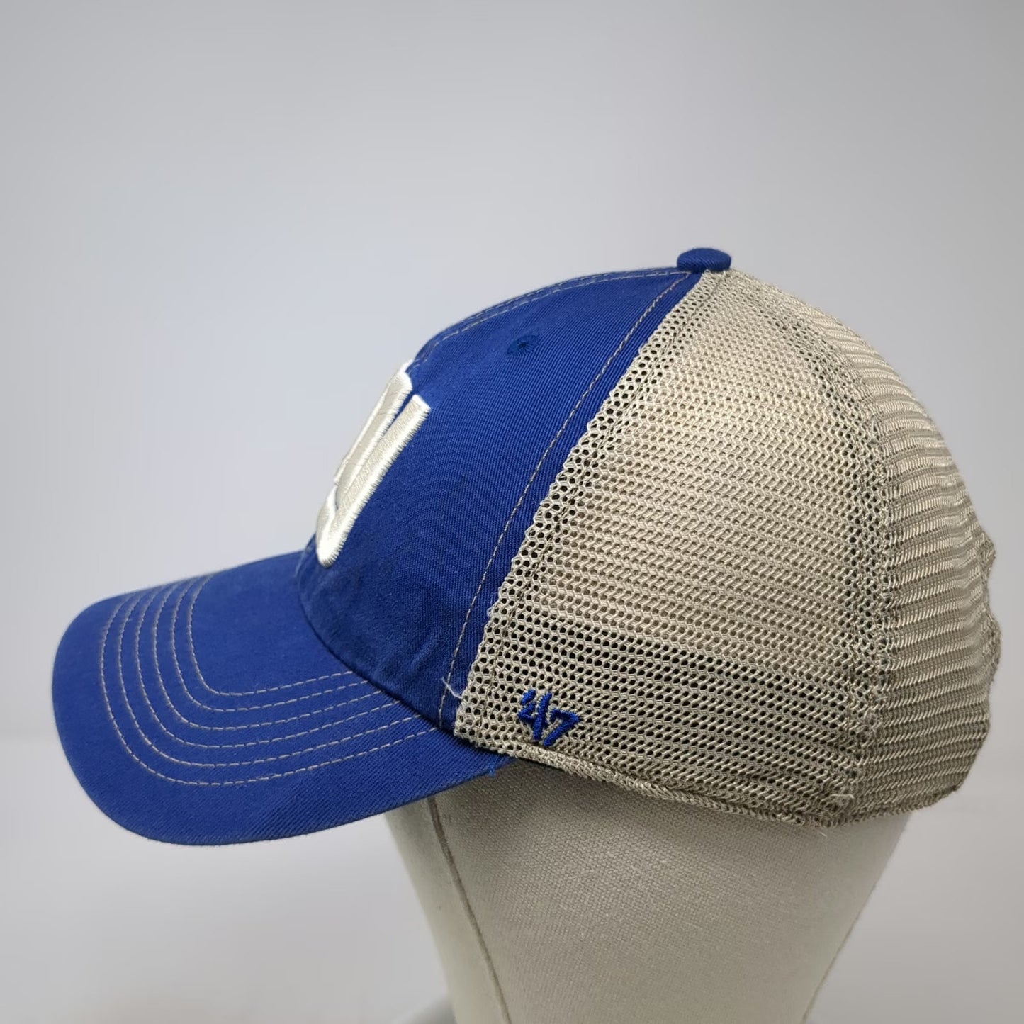 '47 New York Giants NFL Trucker Hat Blue Beige White Green OSFM Snapback Mesh