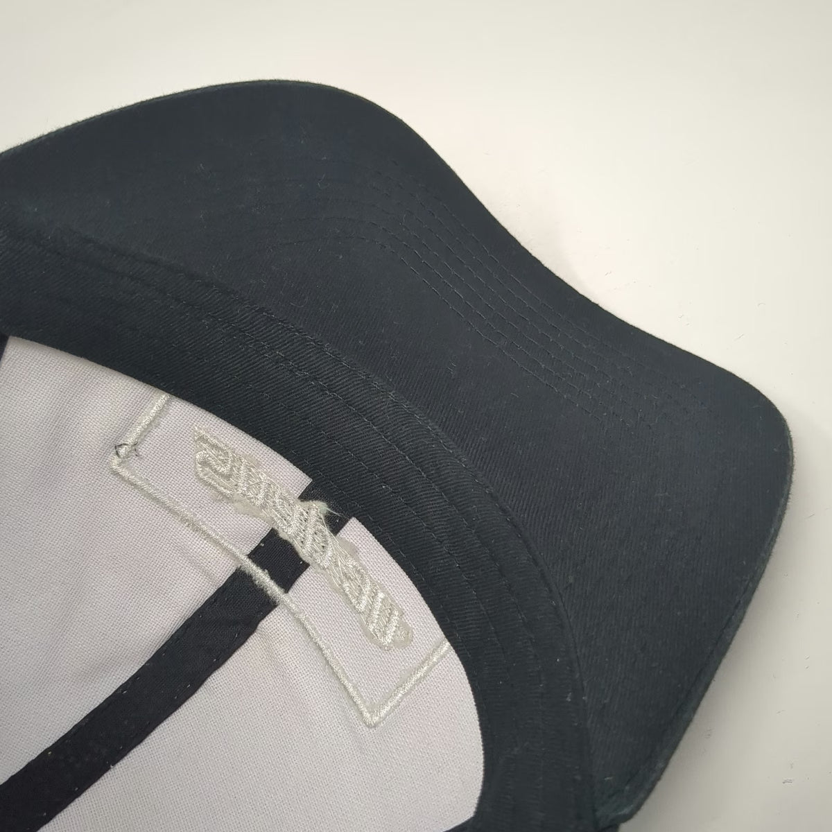Snap-on Baseball Cap Black One Size Mesh Back Hat Logo Patch Official Licensed