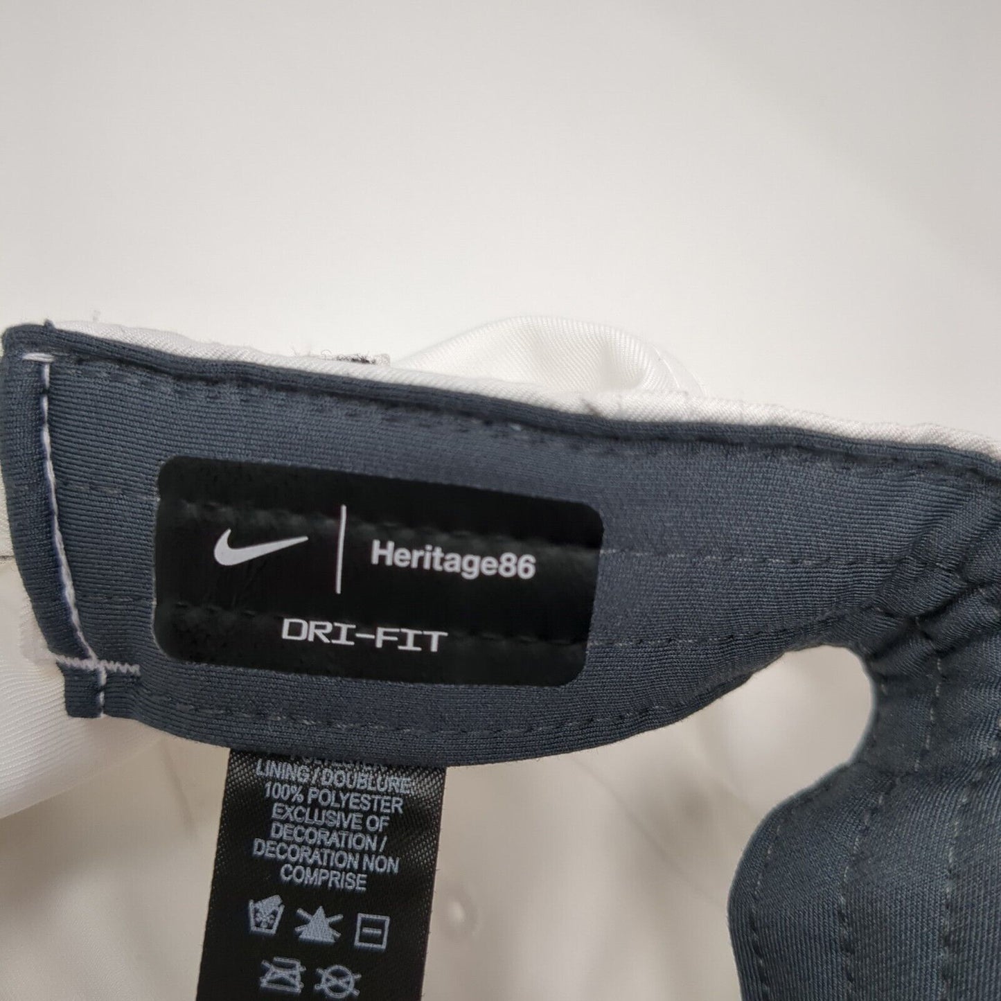 Nike BrightSign Strapback Hat White One Size Adjustable Heritage86 Dri-Fit